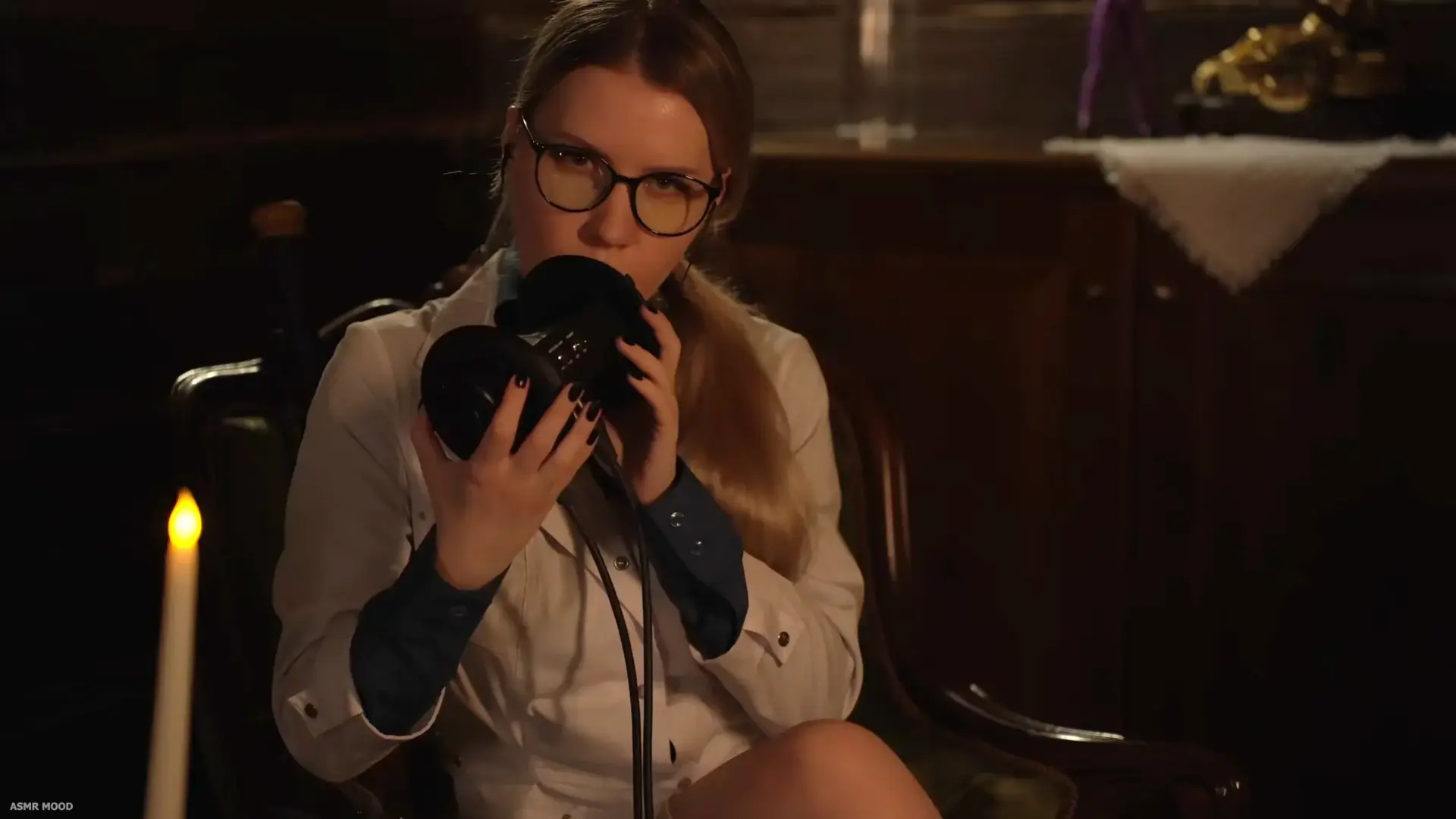 ASMR Mood Dr. Harleen Quinzel Breath & Kisses