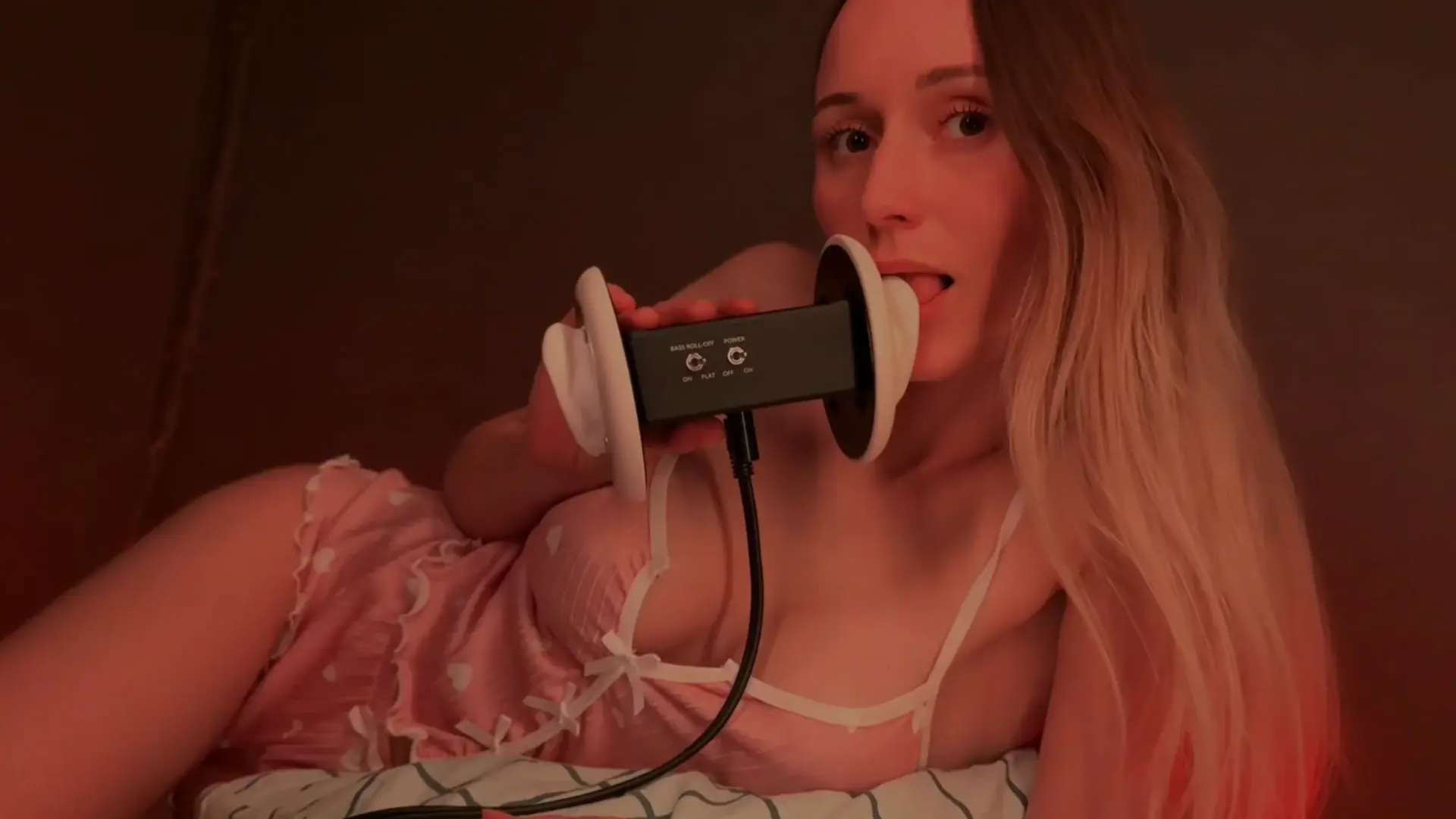 Barberry ASMR Relaxed Licking