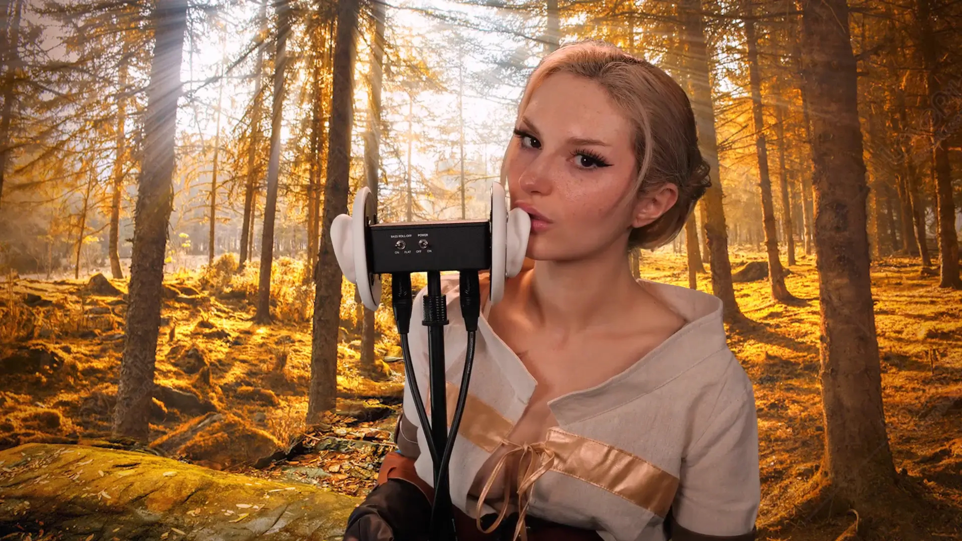 Busy B ASMR Ciri Ear Eating