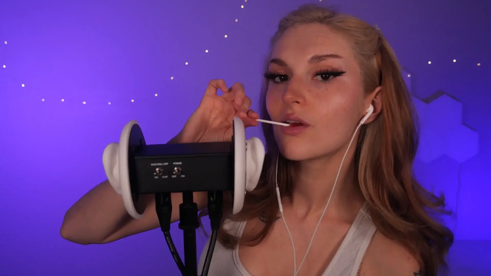 Busy B ASMR Lollipop Ear Eating