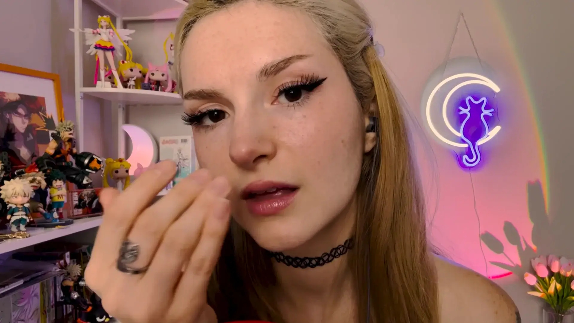 Busy B ASMR Spit Painting