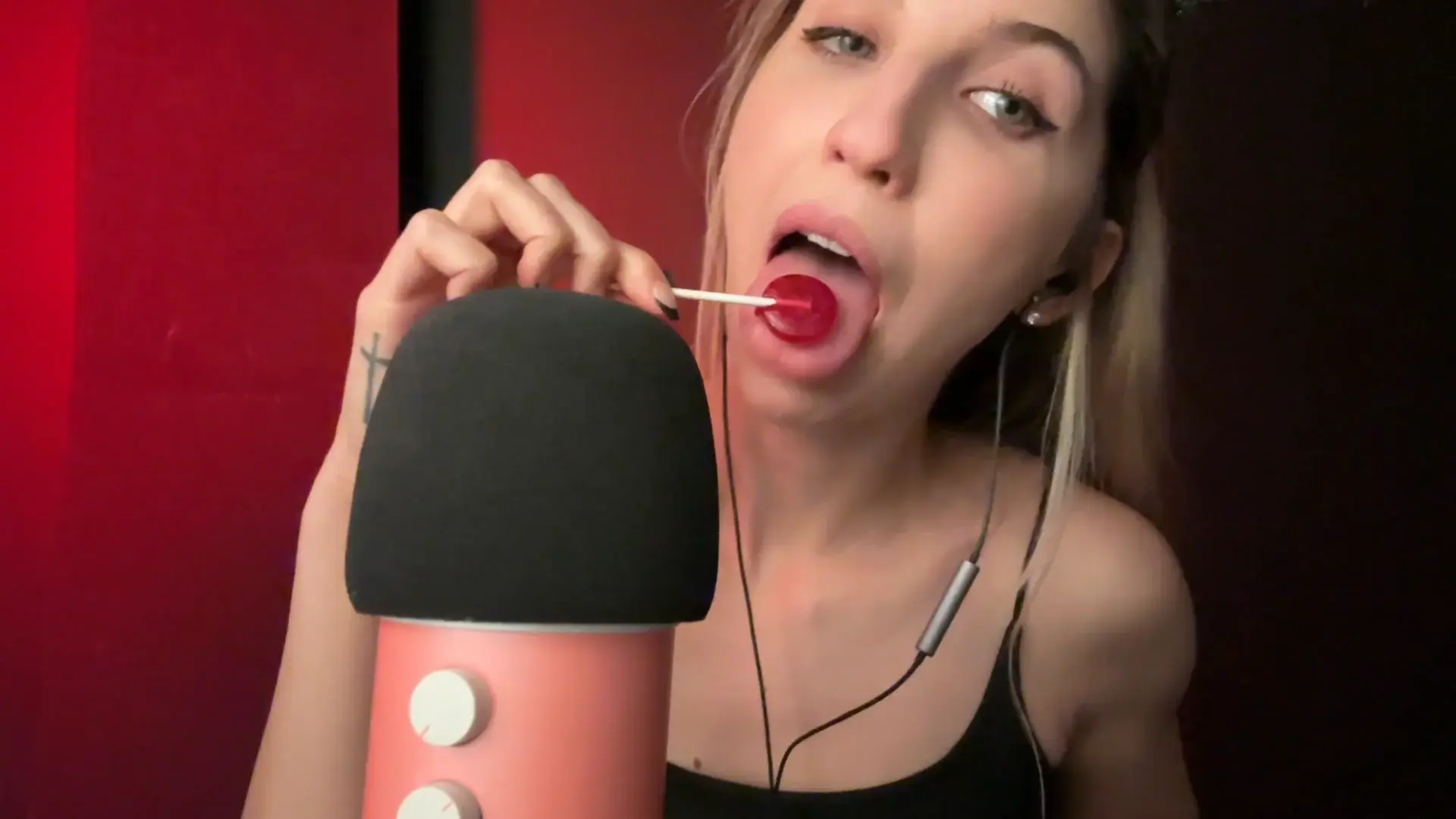 FrivolousFox ASMR Lollipop Eating