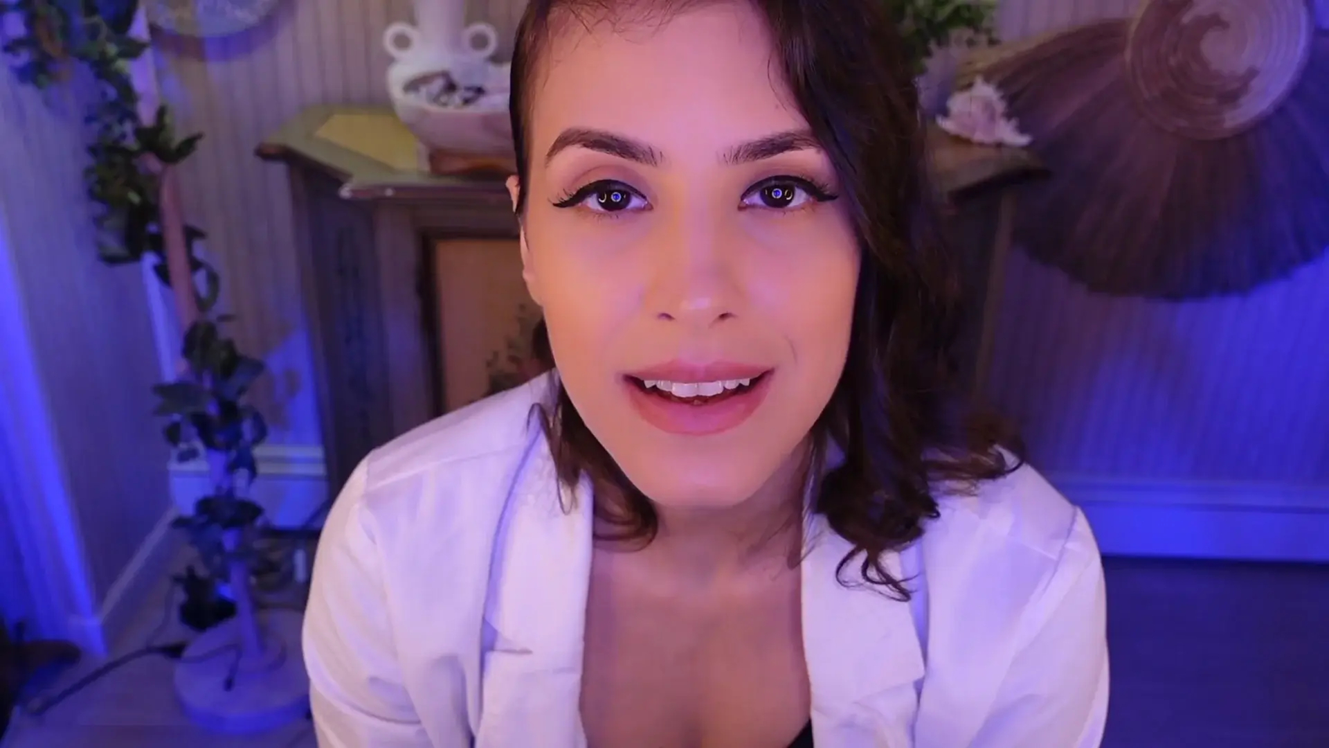 Irma ASMR Chiropractic Hypno Extraction Clinic Fansly