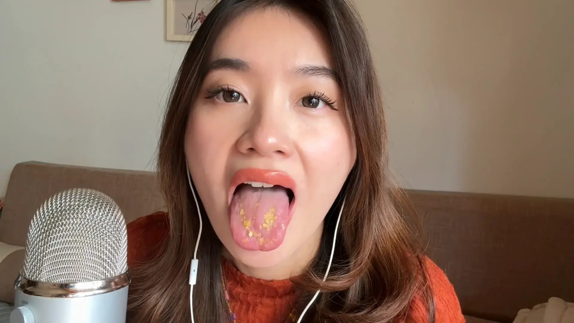 Lin ASMR Eating Pop Rocks