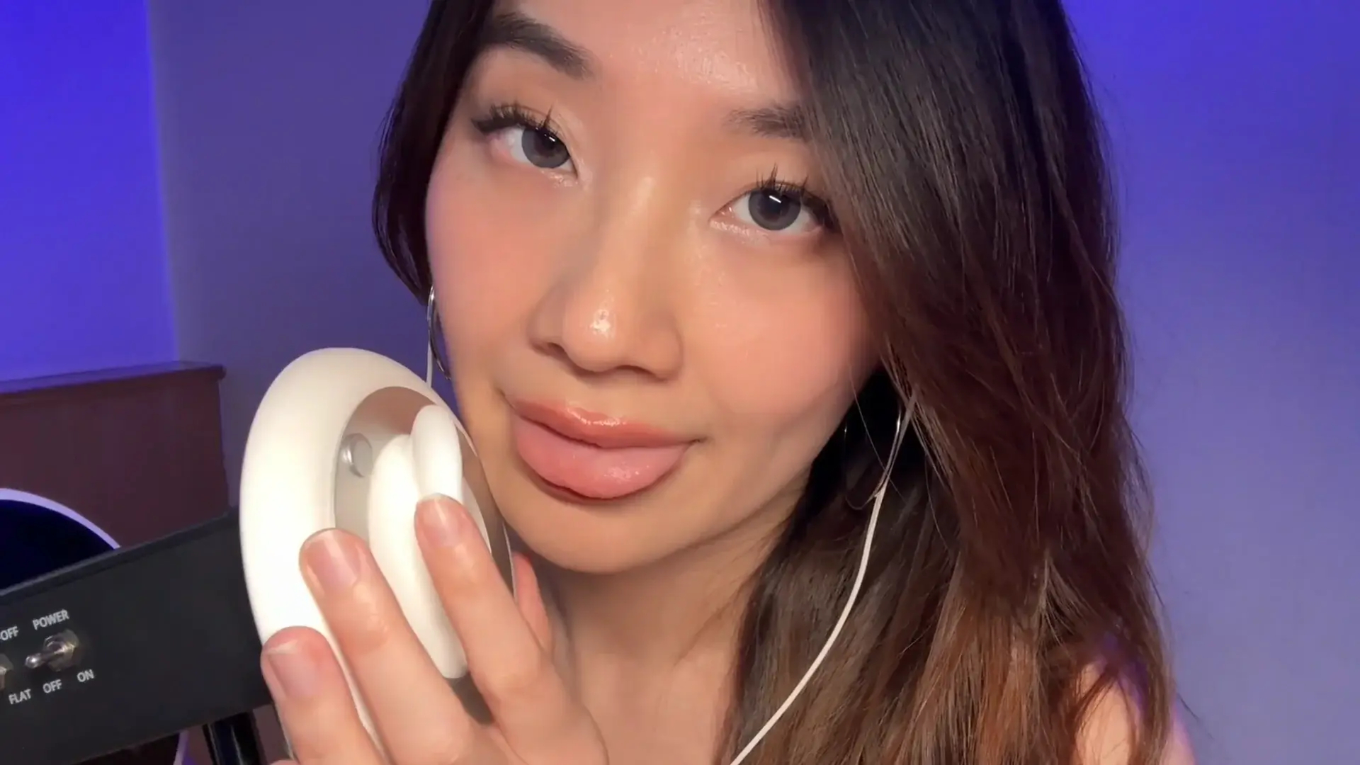 Lin ASMR Fast & Slow Ear Eating