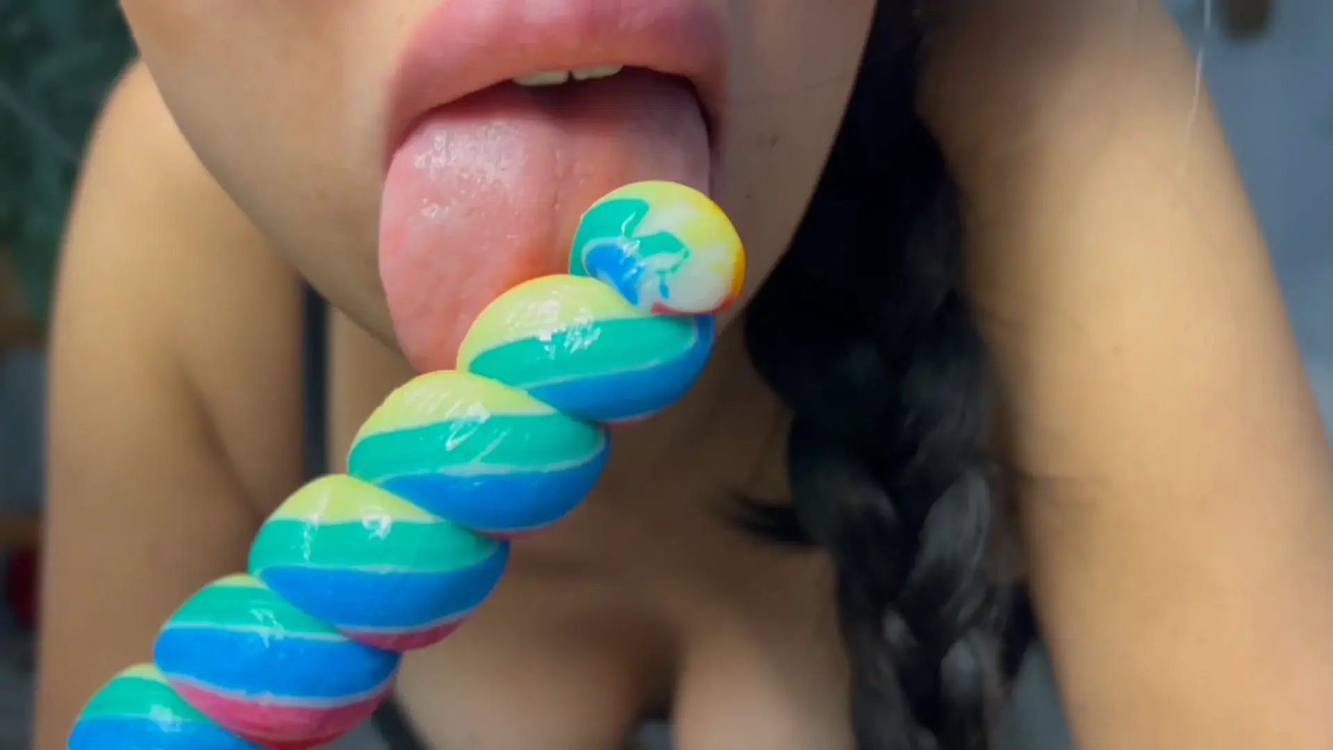 Linda ASMR This Lollipop is Having So Much Fun With Me