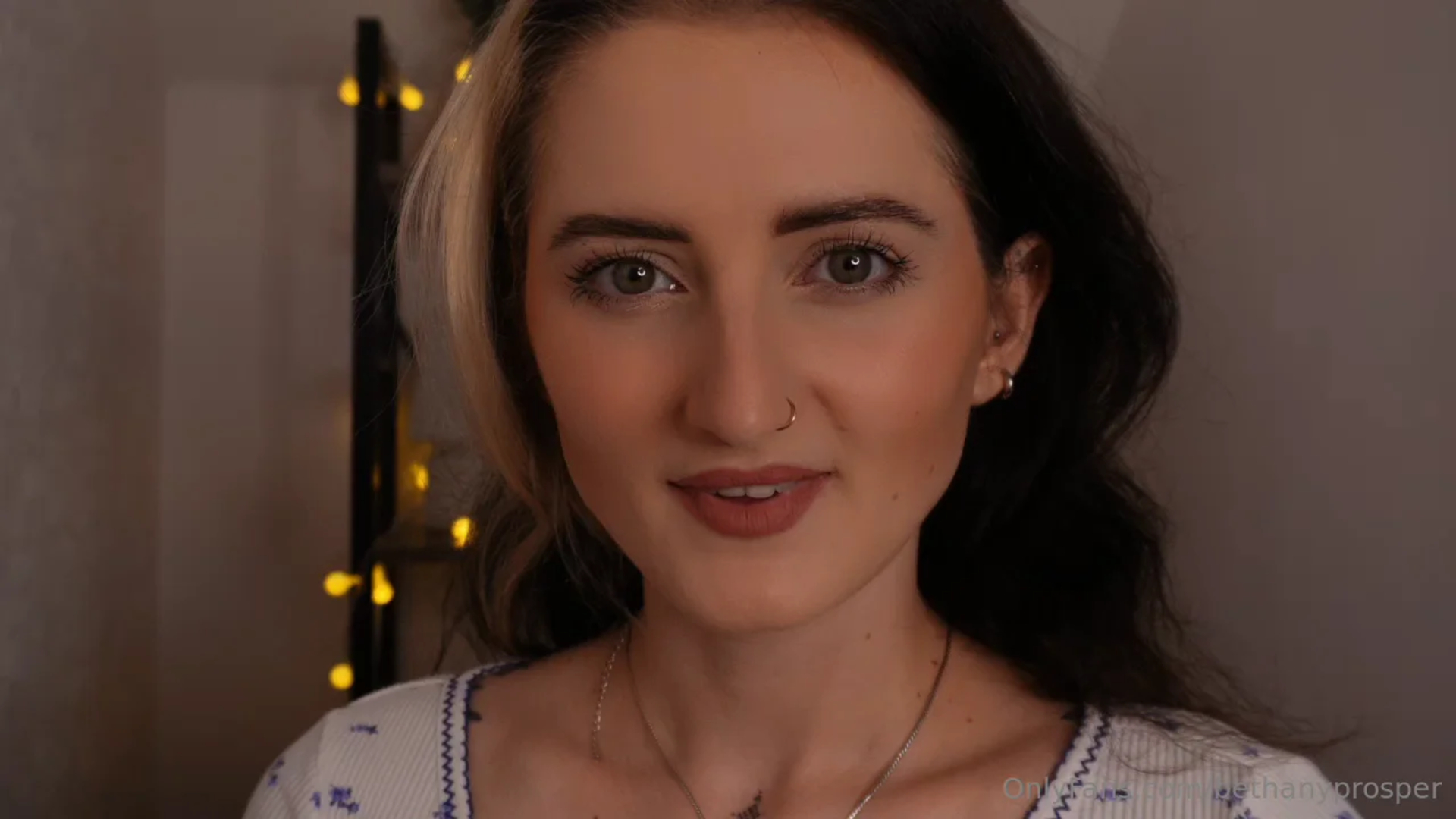 Prosper ASMR Classic Girlfriend Love & Affirmations Kisses