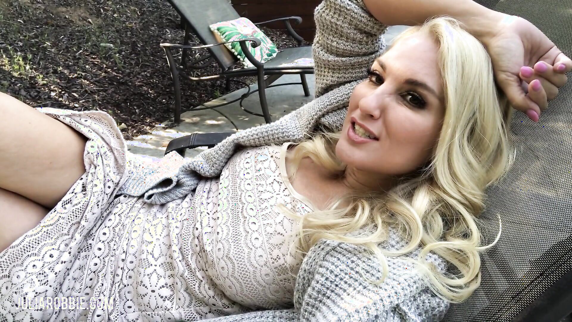 Julia Robbie - Cum Countdown in the Backyard - ManyVids - blonde - milf - solo - dirty talk - pov - fetish - big tits