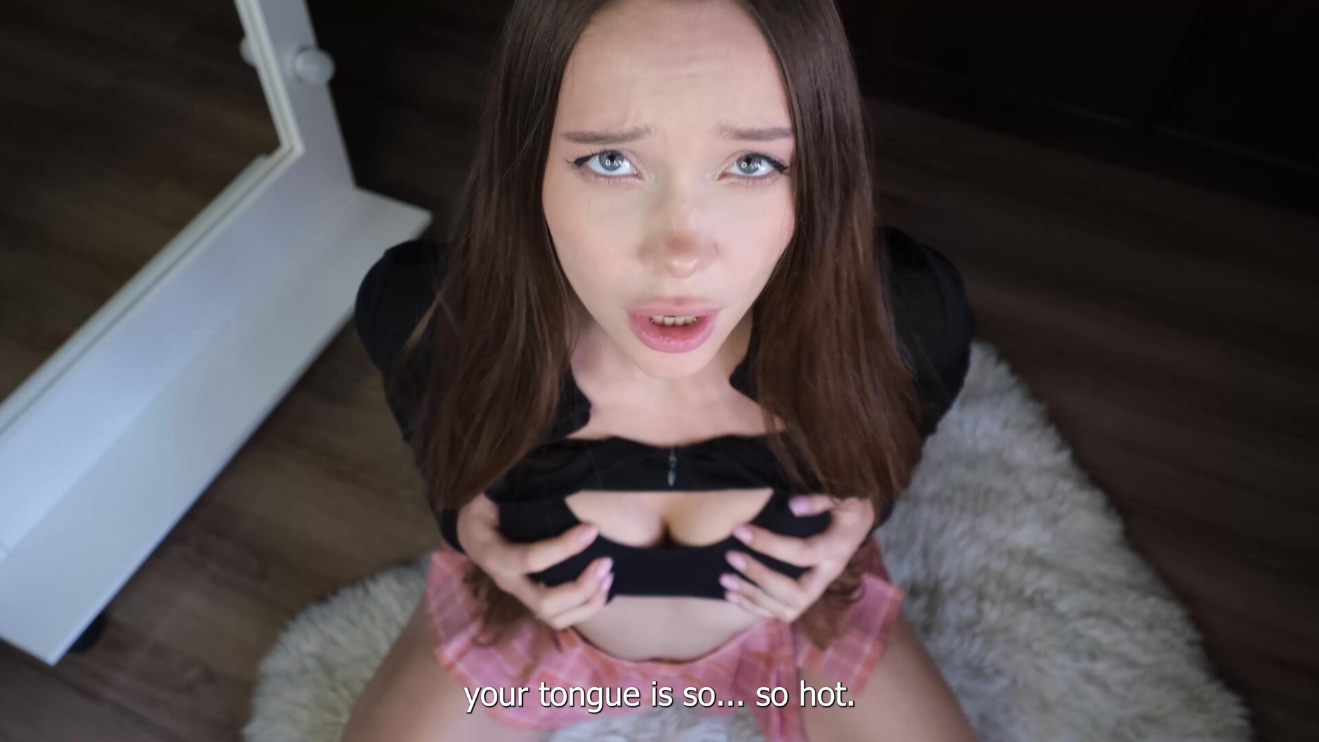 ケイト・クラヤ - 顔の上に座らせて - OnlyFans - ティーン - POV - ブルネット - 小さなおっぱい - 天然のおっぱい