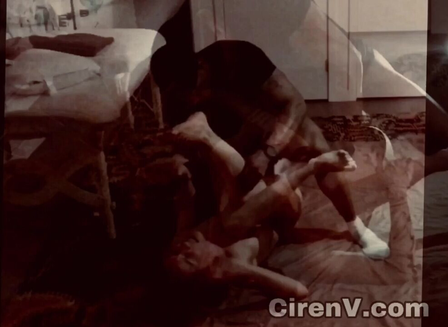 Ciren verde - Escena amateur intensa de cornudos con un negro - manyvids - negro - cornudo - MILF - mamada - hardcore - polla grande - tatuaje
