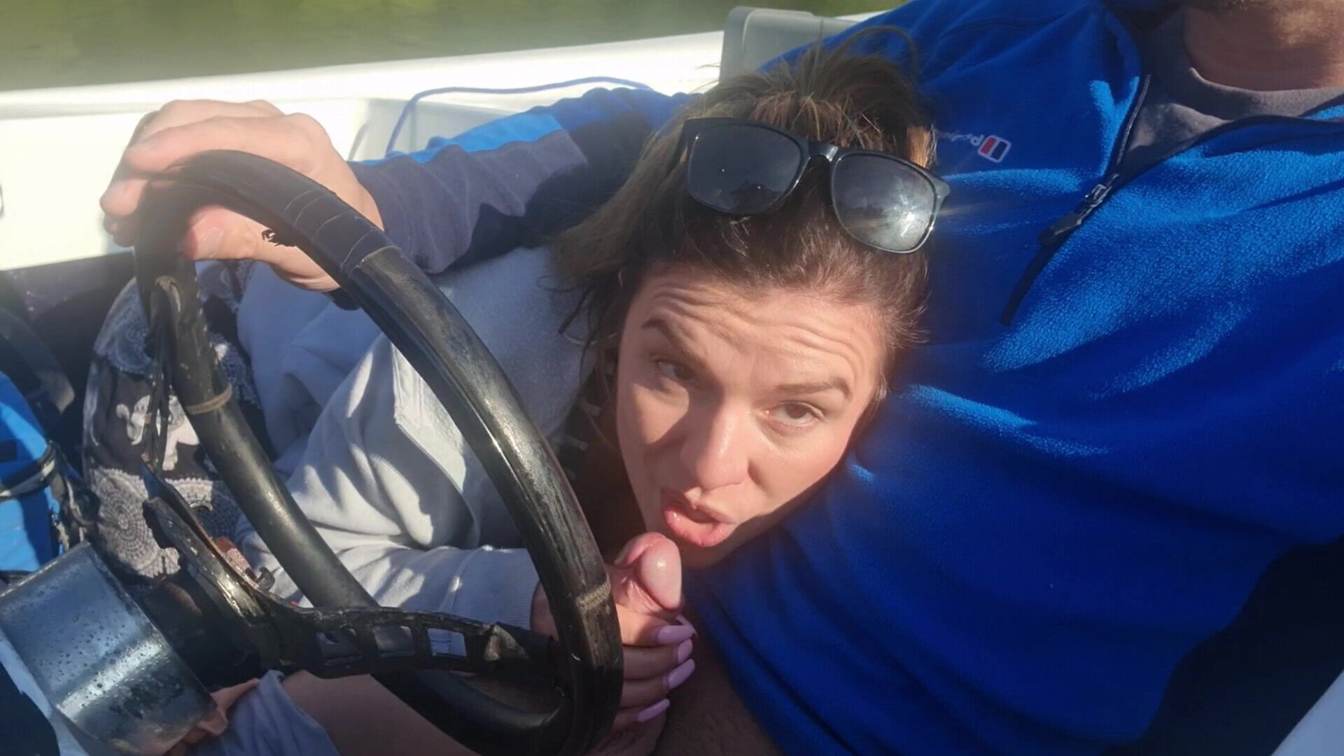 theenglishrose3 - Ahoy huge mouthful out on the river - ManyVids - milf - pov - brunette