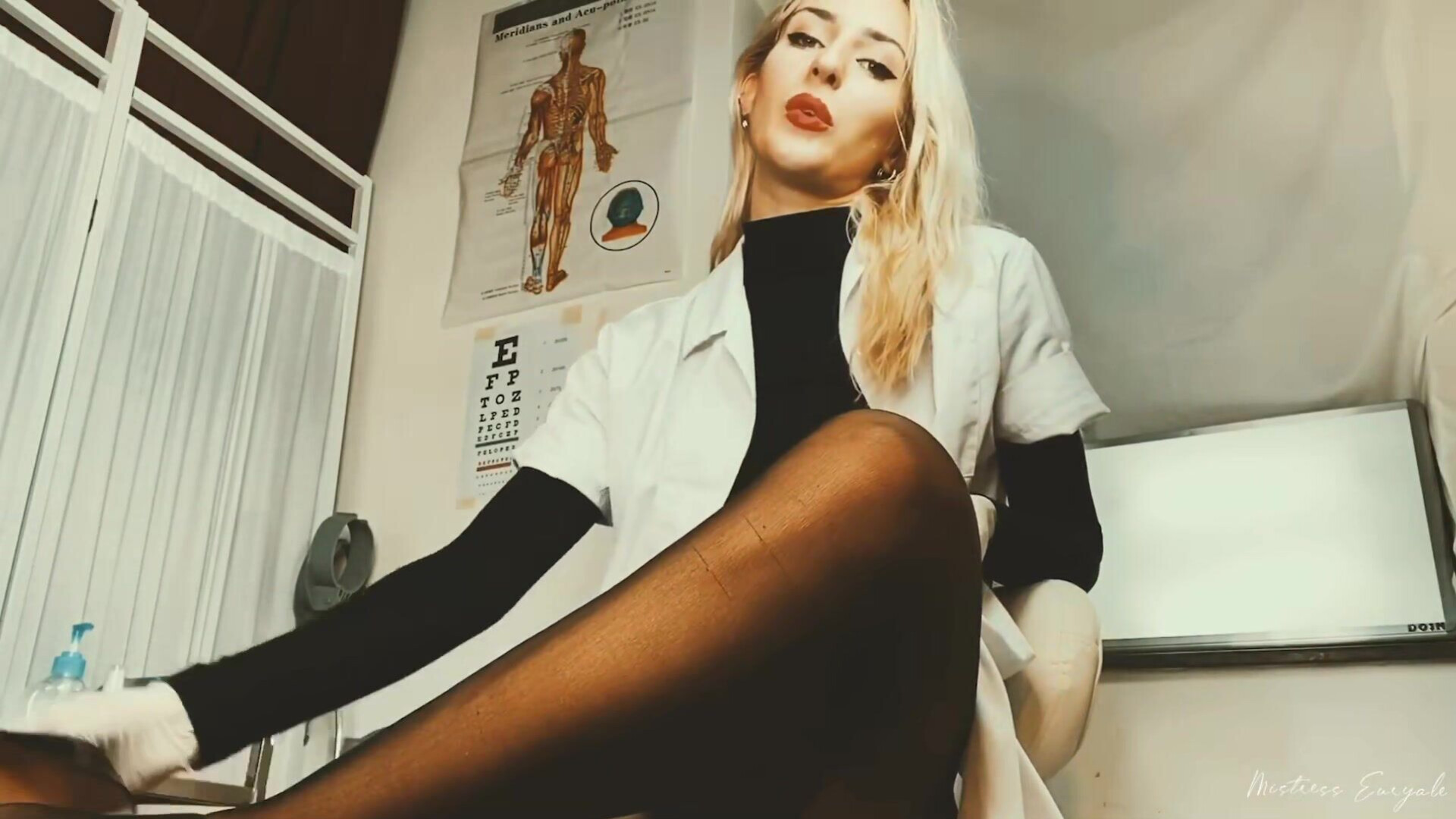 Mistress Euryale - Captured, gagged and experimented - ManyVids - femdom - fetish - dirty talk - blonde - gooning - latex