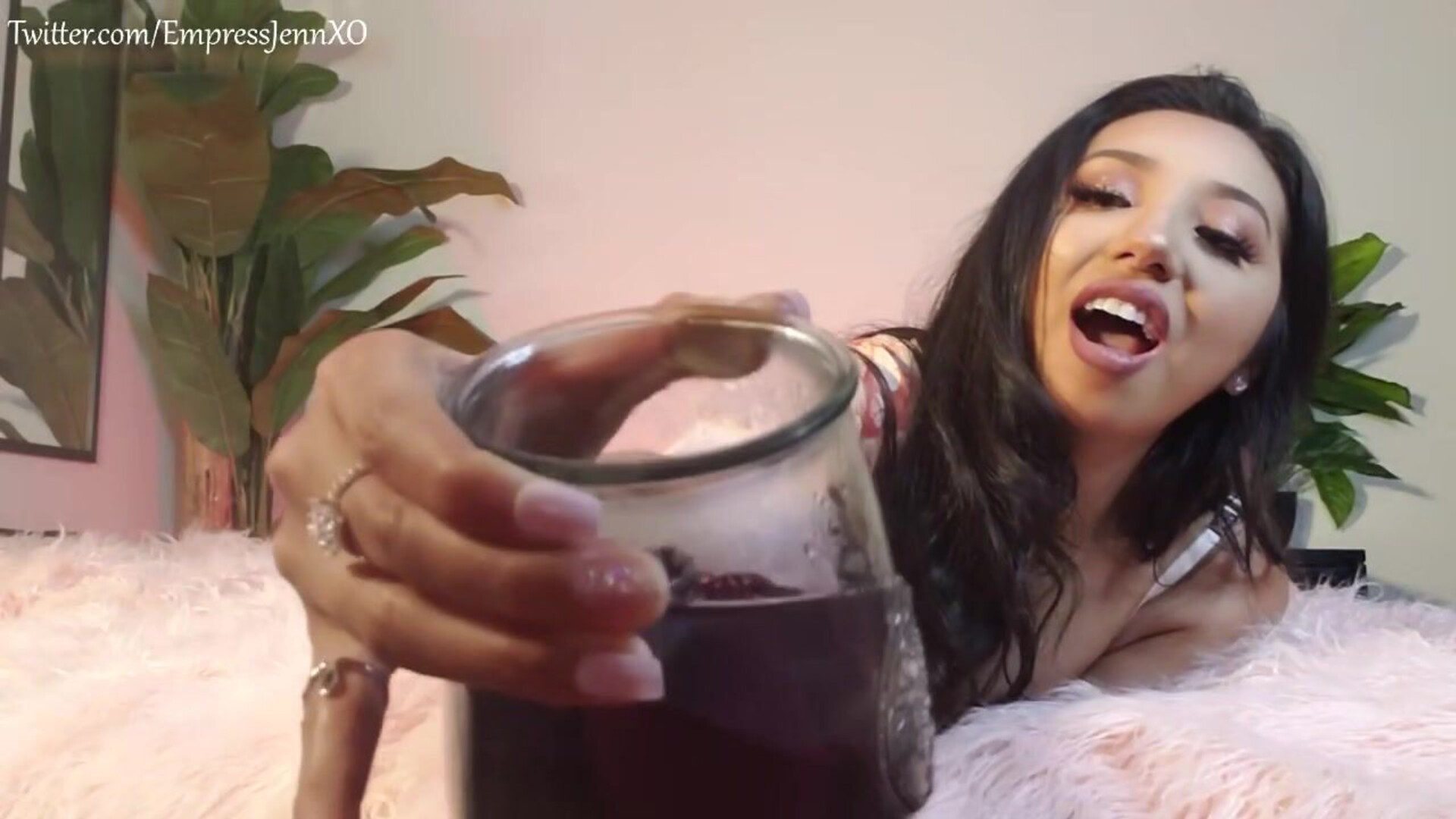 Empress Jennifer - Tastetea Panttea - ManyVids - milf - femdom - small tits - pov - natural tits - fetish - brunette