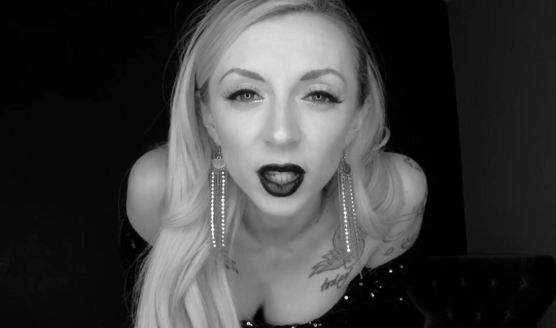Miss London Lix - Heartless - ManyVids - fetish - pov - big tits - fake tits - tattoo - dirty talk - milf - femdom - tease