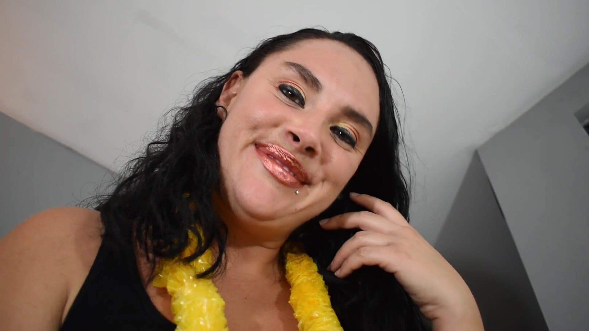 Julissa Delor - Giantess and The Little Man - ManyVids - milf - natural tits - pov - blowjob - big dick - big tits