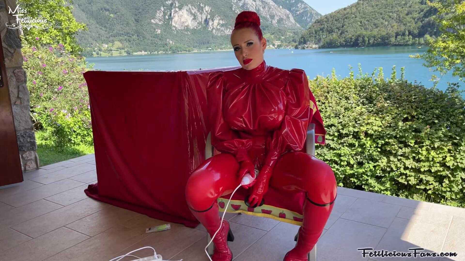 Miss Fetilicious - The Red Vacuum Cube - ManyVids - fetish - hardcore - milf - big tits - latex - pov - femdom - high heels - virtualsex