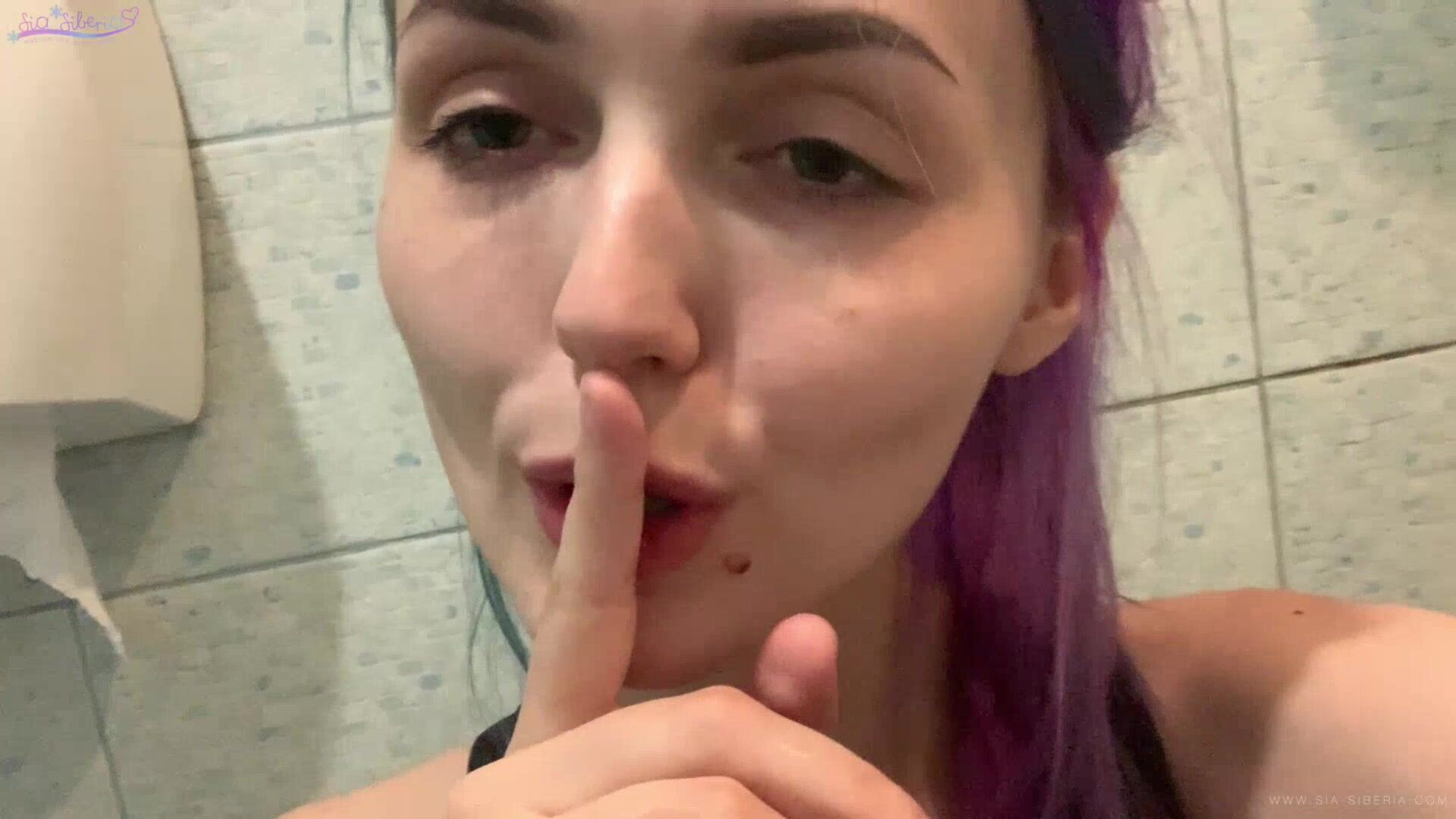 Sia Siberia - Masturbation My Pussy In The Gym Toilet - ManyVids - masturbation - pussy - teen - pov - big tits