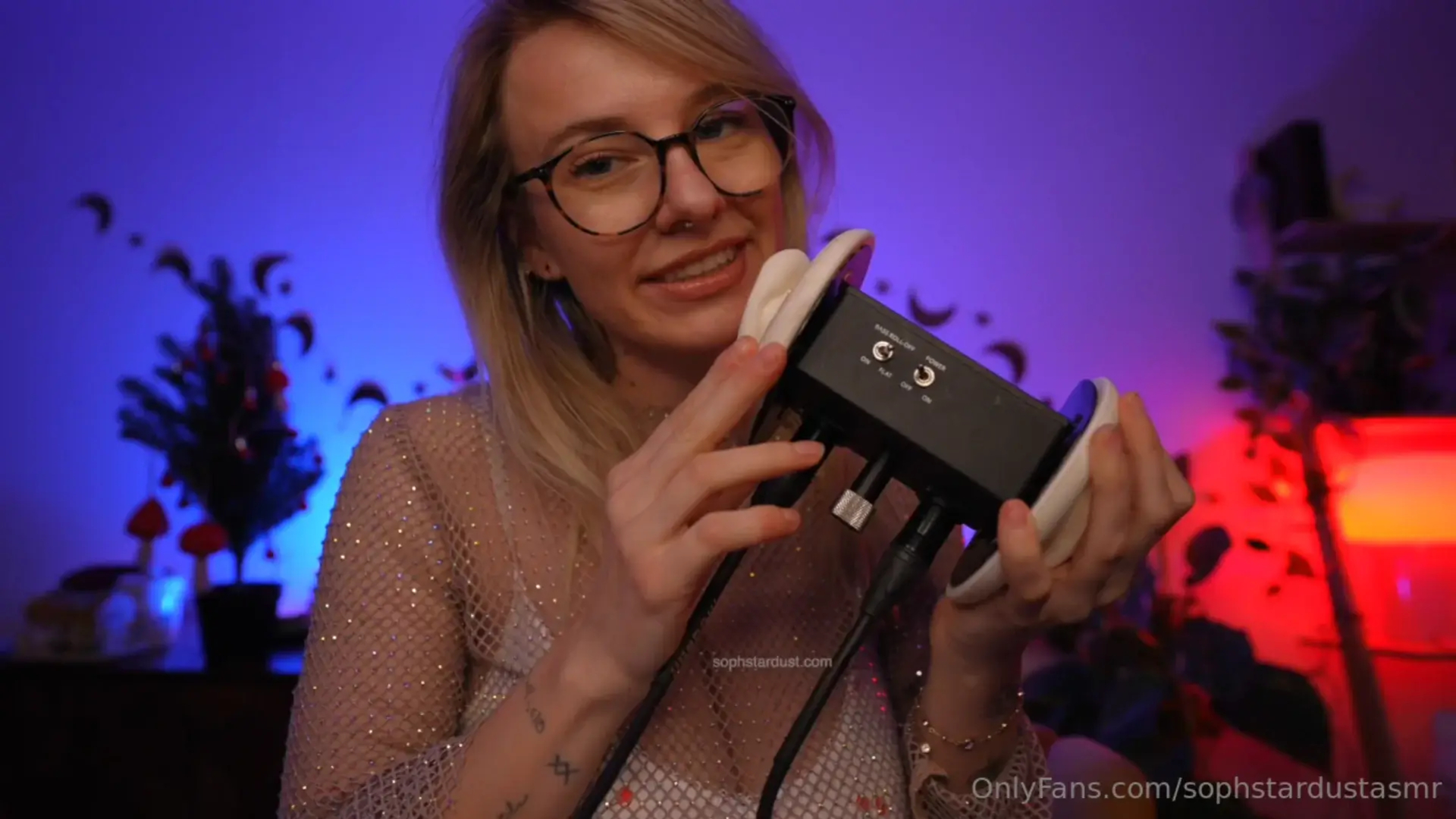 Soph Stardust ASMR Wet & Dry Mouth Sounds with Top Scratching OF