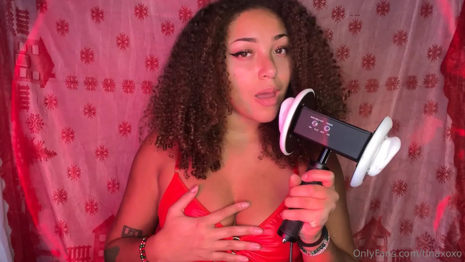 Telina ASMR Messiest Ear Eating