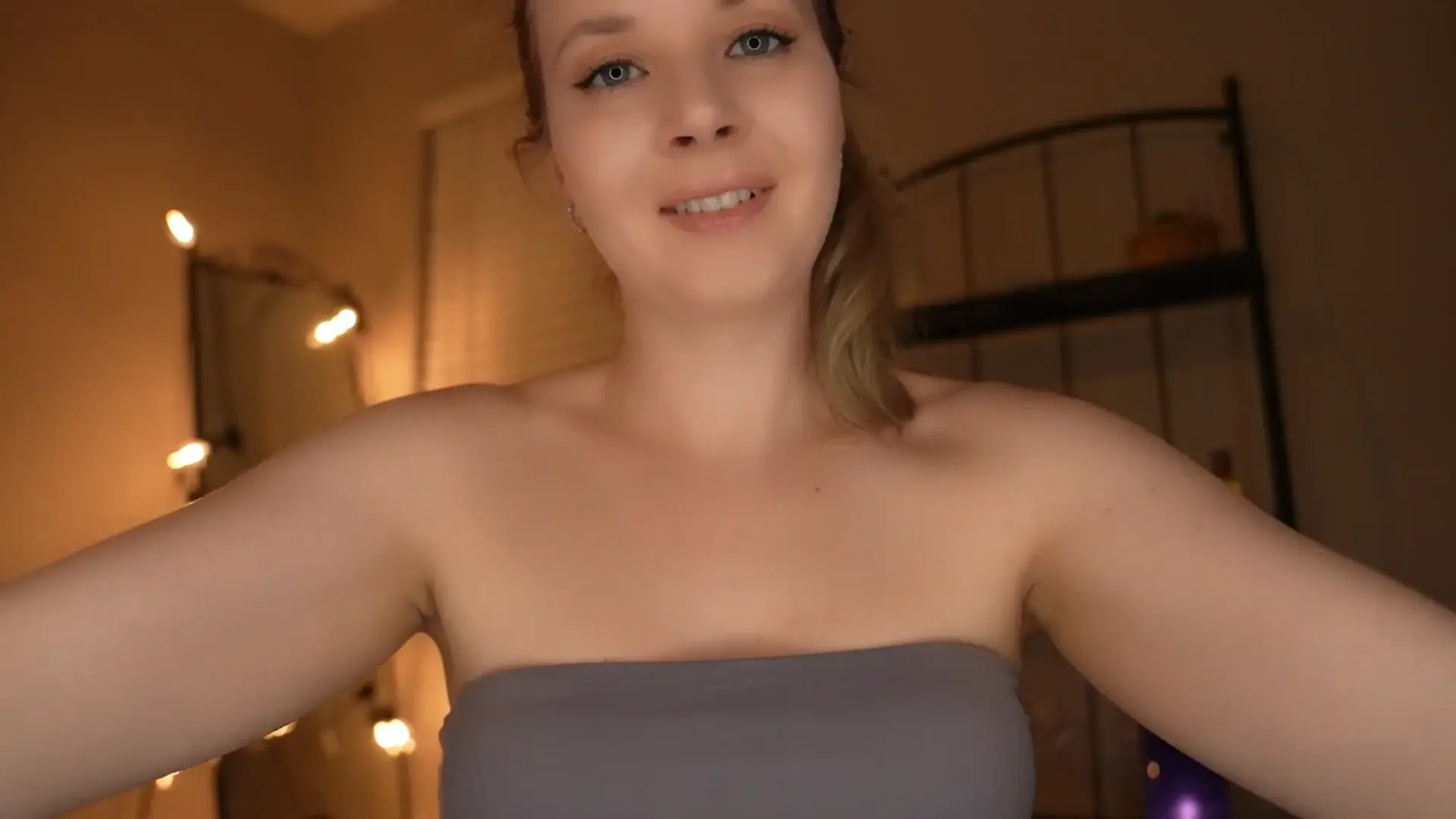 Valeriya ASMR Oil Massage for Ears