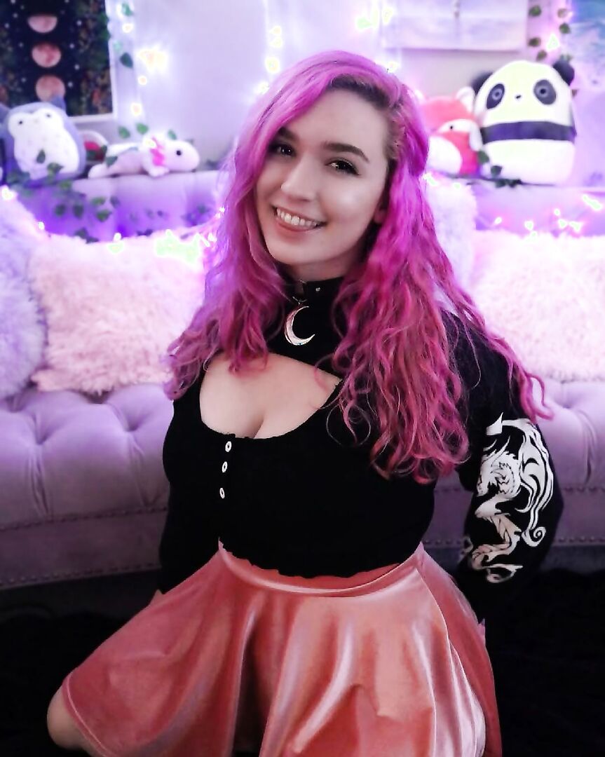 Rose ASMR - hot blonde with huge natural tits!