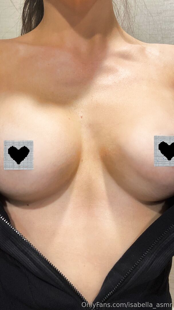 Isabella ASMR - Her hottest pics and thirst traps!