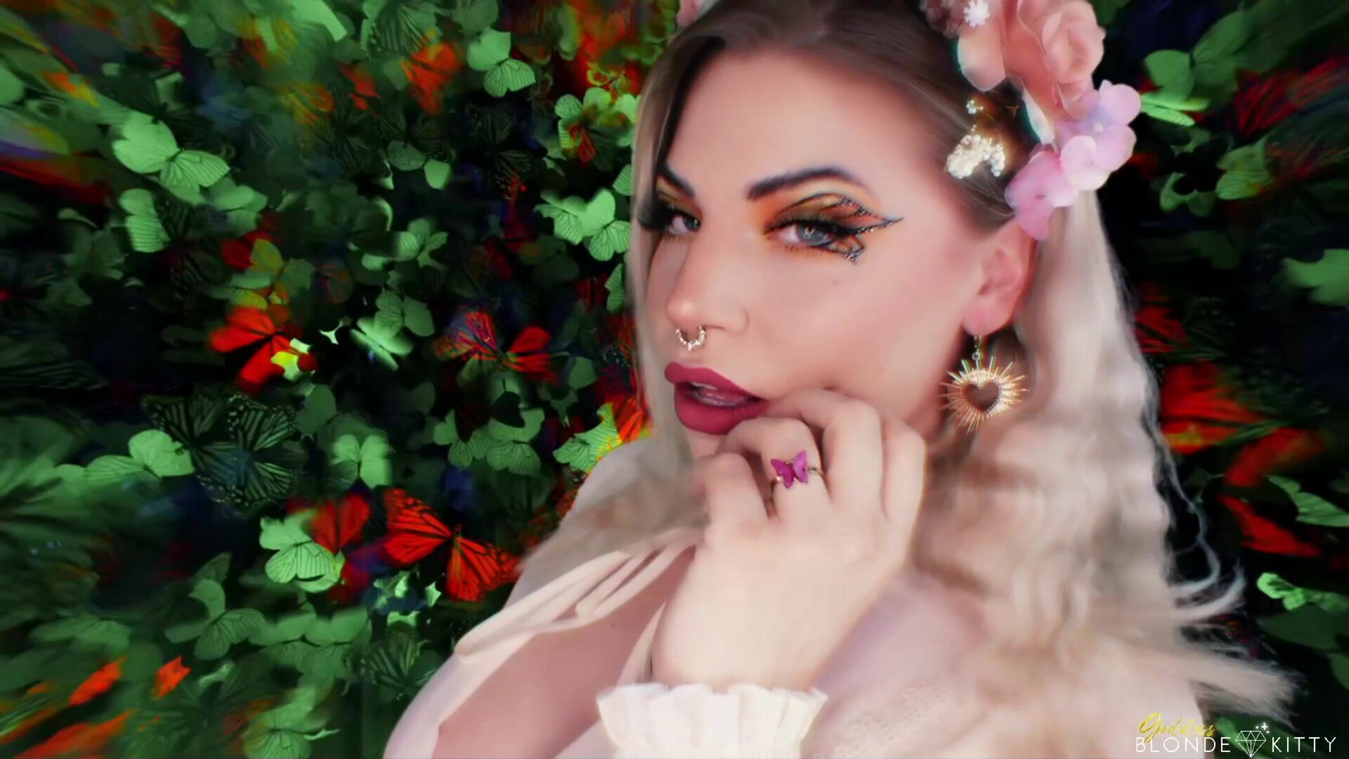 Goddess Blonde Kitty - Cult Of The Monarch - ManyVids - blonde - milf - femdom - solo - dirty talk - big tits - fetish - virtualsex - jerk off instruction