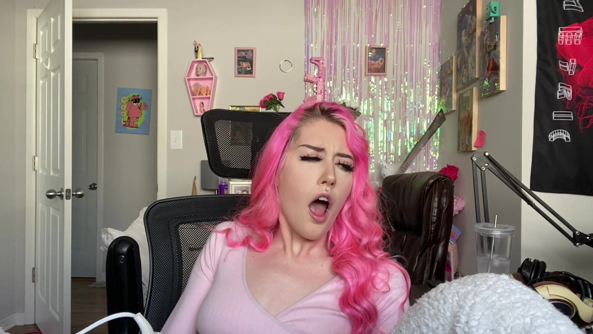 Pink Drip - Magic Wand Tongue Twisters - ManyVids - blonde - teen - pov - dirty talk - virtualsex - small tits - natural tits