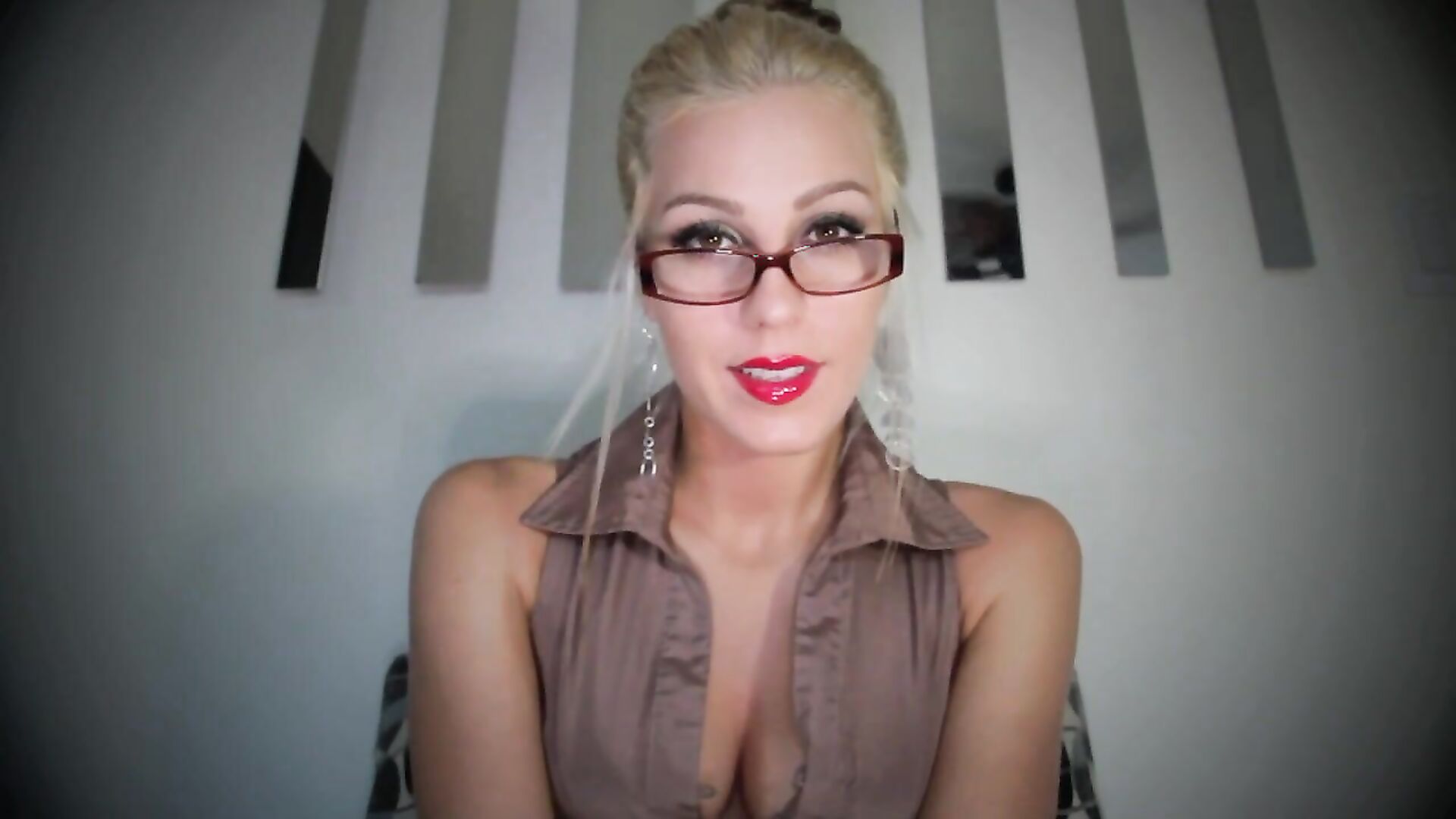 Goddess Jessica - Evil Ther.apist You - ManyVids - blonde - milf - devot - femdom - fetish - hardcore - virtualsex - jerk off instruction - high heels