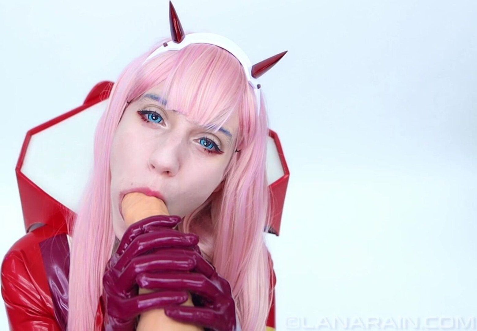 Lana Rain - Zero Two Blowjob & Cum Swallow Obsession - ManyVids - blowjob - cosplay - big tits - teen - fake tits - pov - dirty talk