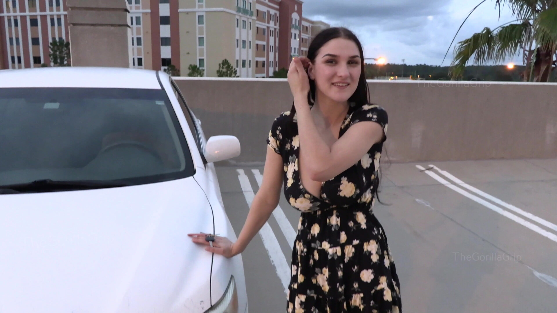 TheGorillaGrip - meeting a fan, parking garage 4k - ManyVids - teen - pov - natural tits - blowjob - big dick - college - facial