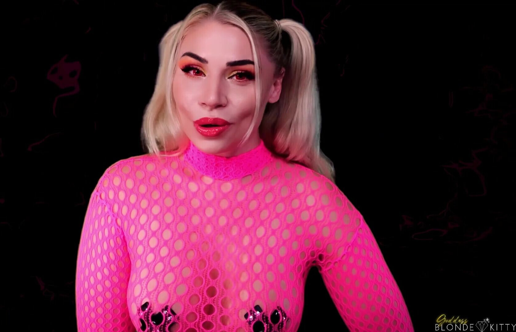 Goddess Blonde Kitty - The Simulation Glitch - ManyVids - blonde - milf - femdom - solo - dirty talk - big tits - fetish - virtualsex - jerk off instruction
