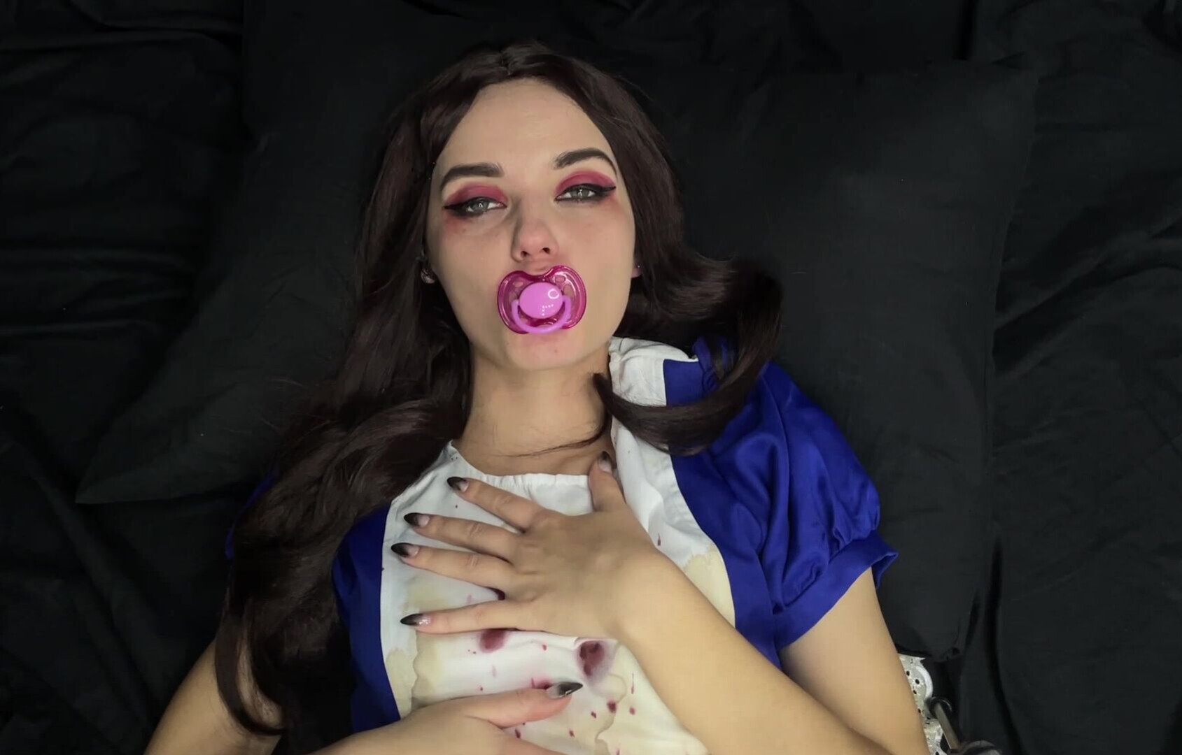 Lil cosplay slut - Alice needs a daddy - ManyVids - cosplay - stepdad - teen - small tits - pov - dirty talk - masturbation - natural tits