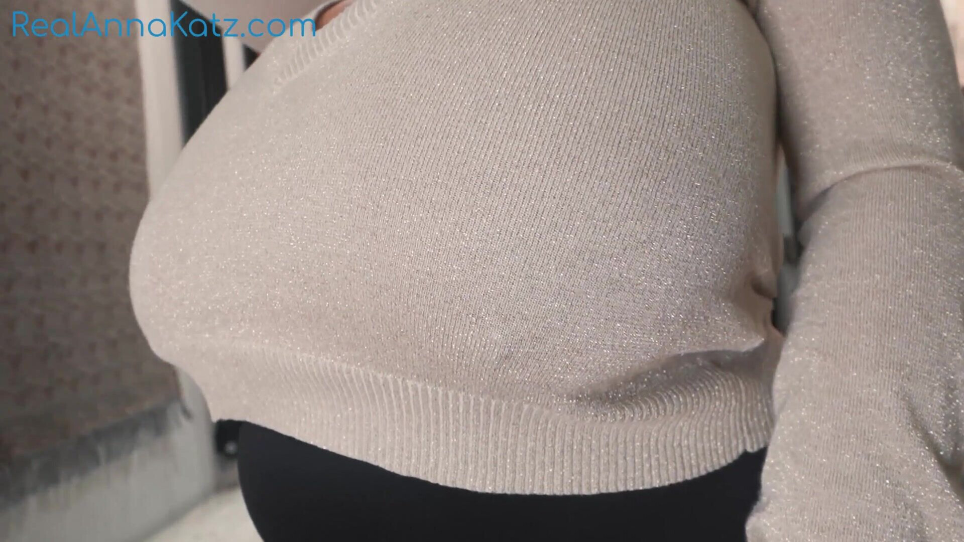 Anna Katz My Tight Sweater And No Bra - bbw - amateur - big tits