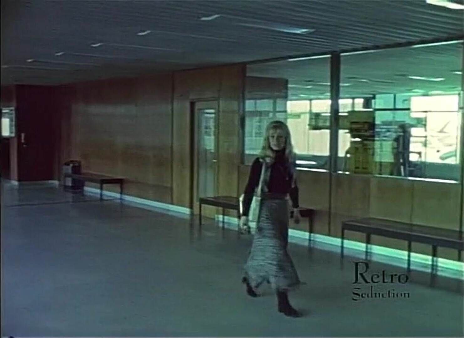 Dr. Christina Of Sweden (1970) - vintage - retro - classic - 1970s - 1970