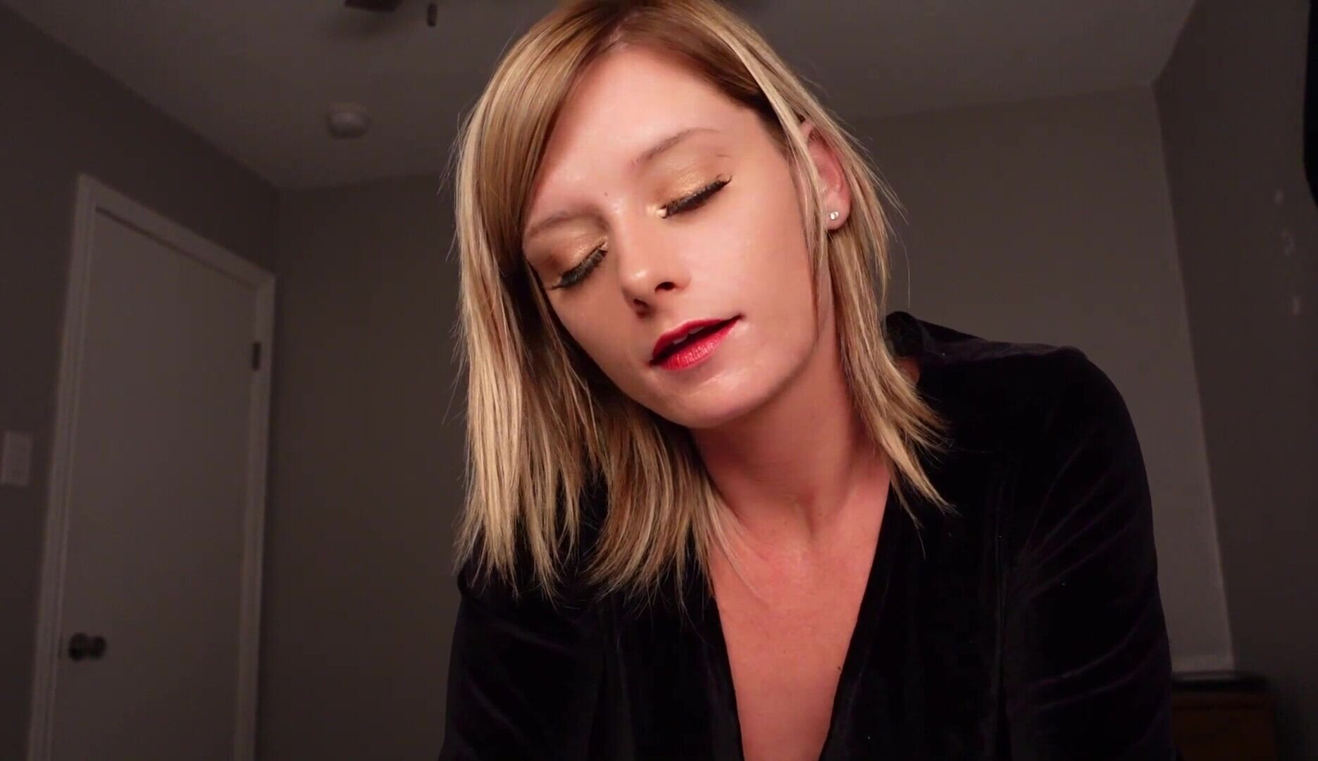 Jeccajacobs Assassins Pet Breath Denial - amateur - solo - softcore