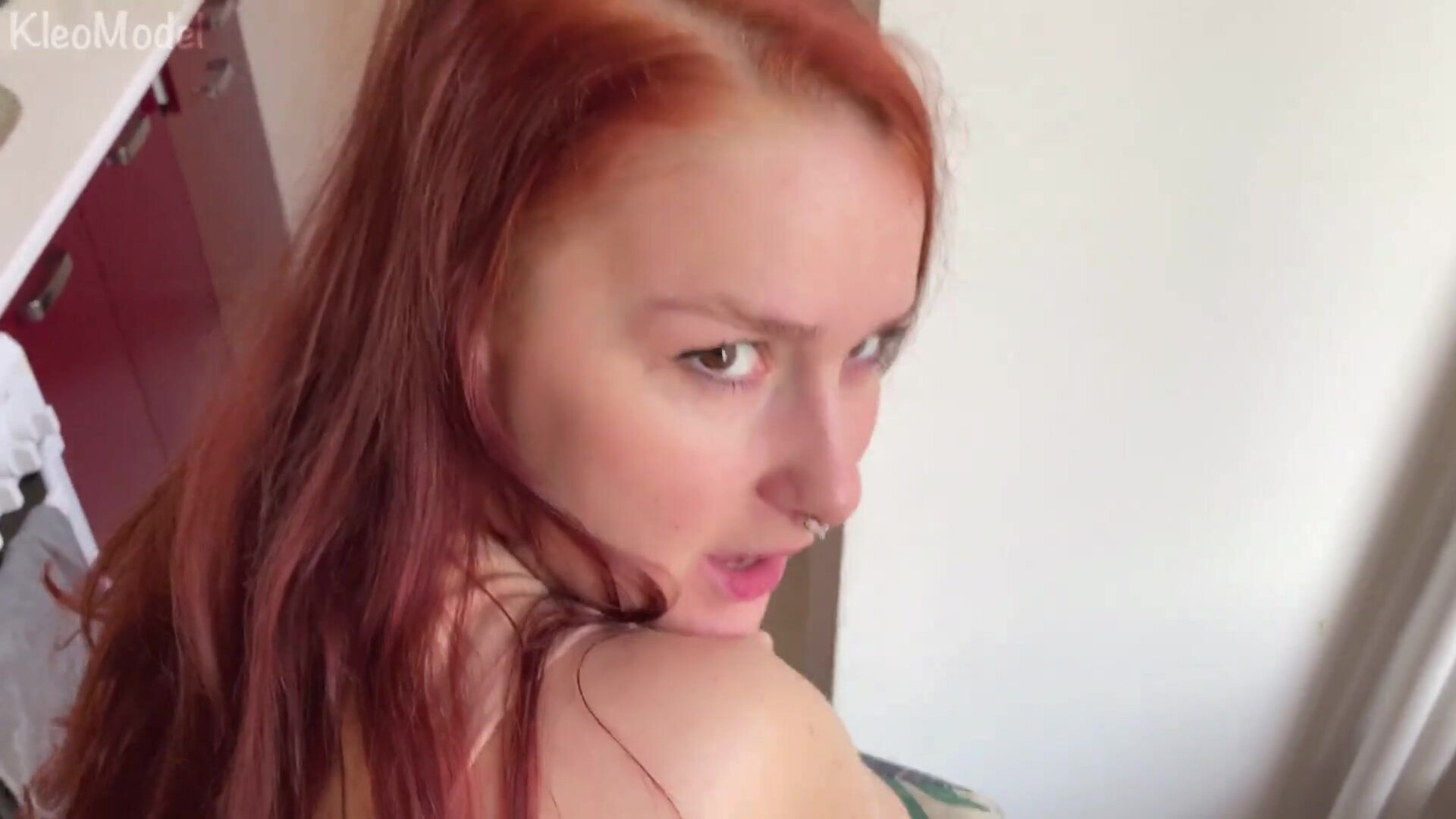 Leokleo Sex And Bj With My Boyfriend While He Plays The Computer Kleomodel - pov - hardcore - amateur