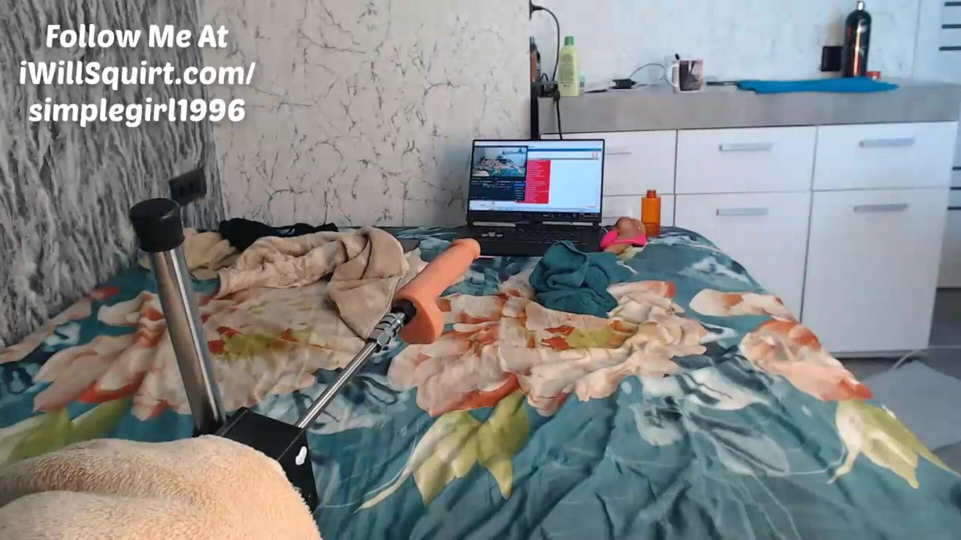 MILF PAWG In Pantyhose Fuck Machine Dick - pawg - milf - machine dick - mechanical dildo - squirt - squirting - creaming - creamy pussy - pantyhose - stepmom