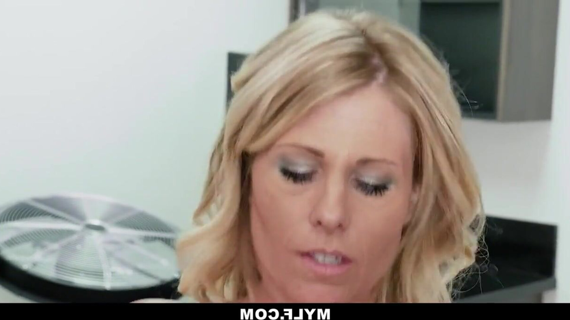 Mature, attractive woman desires sexual activity - blonde - blowjob - mature - milf - cougar - big tits - eating pussy - cum on tits - nude - sex