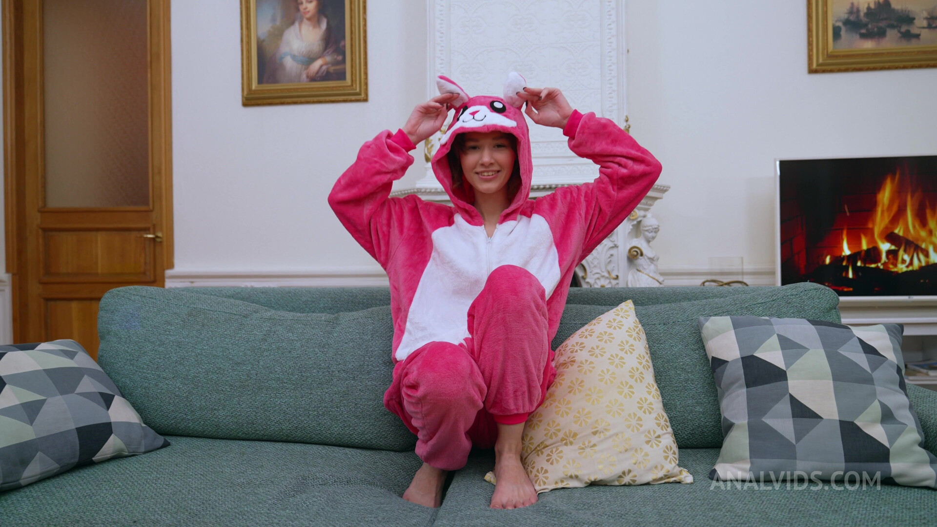 When Kitty Doll's, Mom and Dad left home ! 5 animals fucked hard skinny babe DPPDVP, DAP in 4K - 4k - gangbang - kitty - dolls - 5 - on - 1 - dp - dap