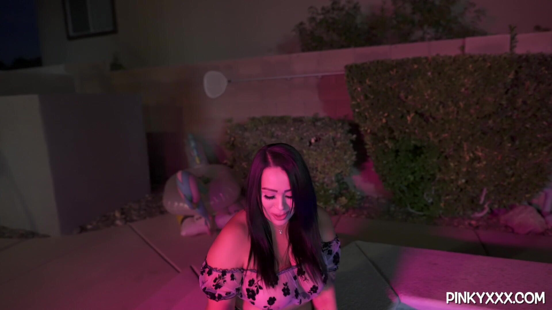 ALYCIA STARR BRICKZILLA - bigtits - bigass - interracial