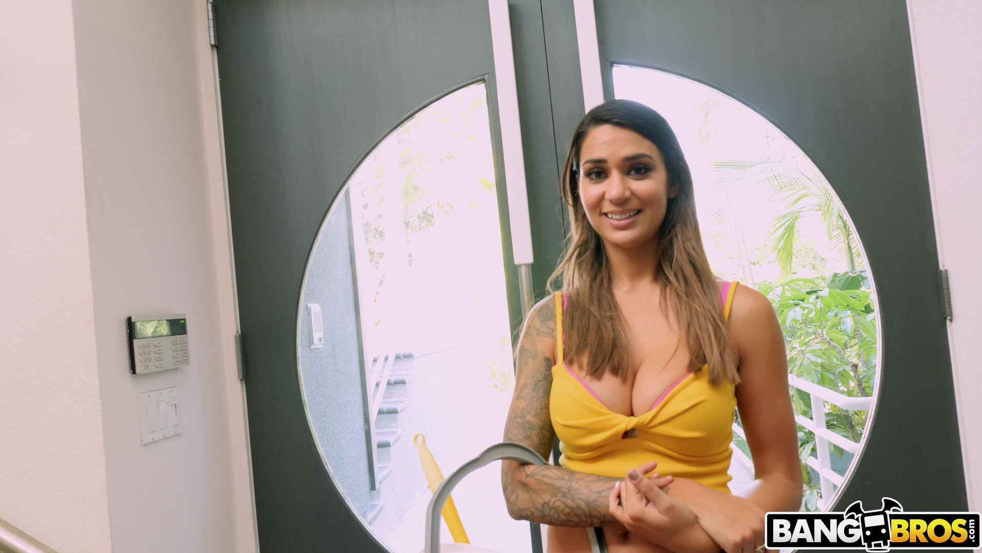 Alexis Zara 4K POV - pov