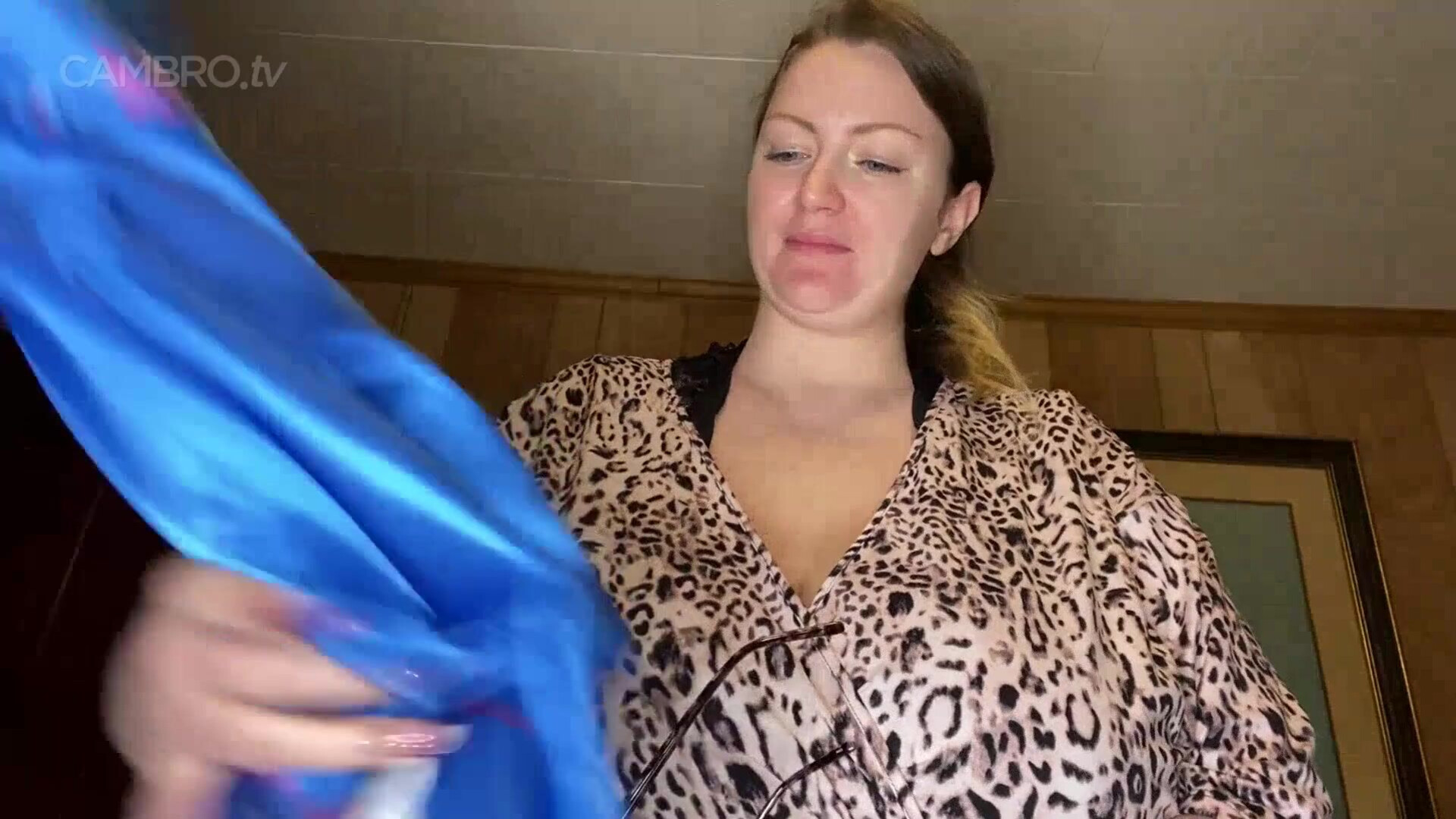 Caught Cumming on Step Mommy's Bathrobe - big ass - babe