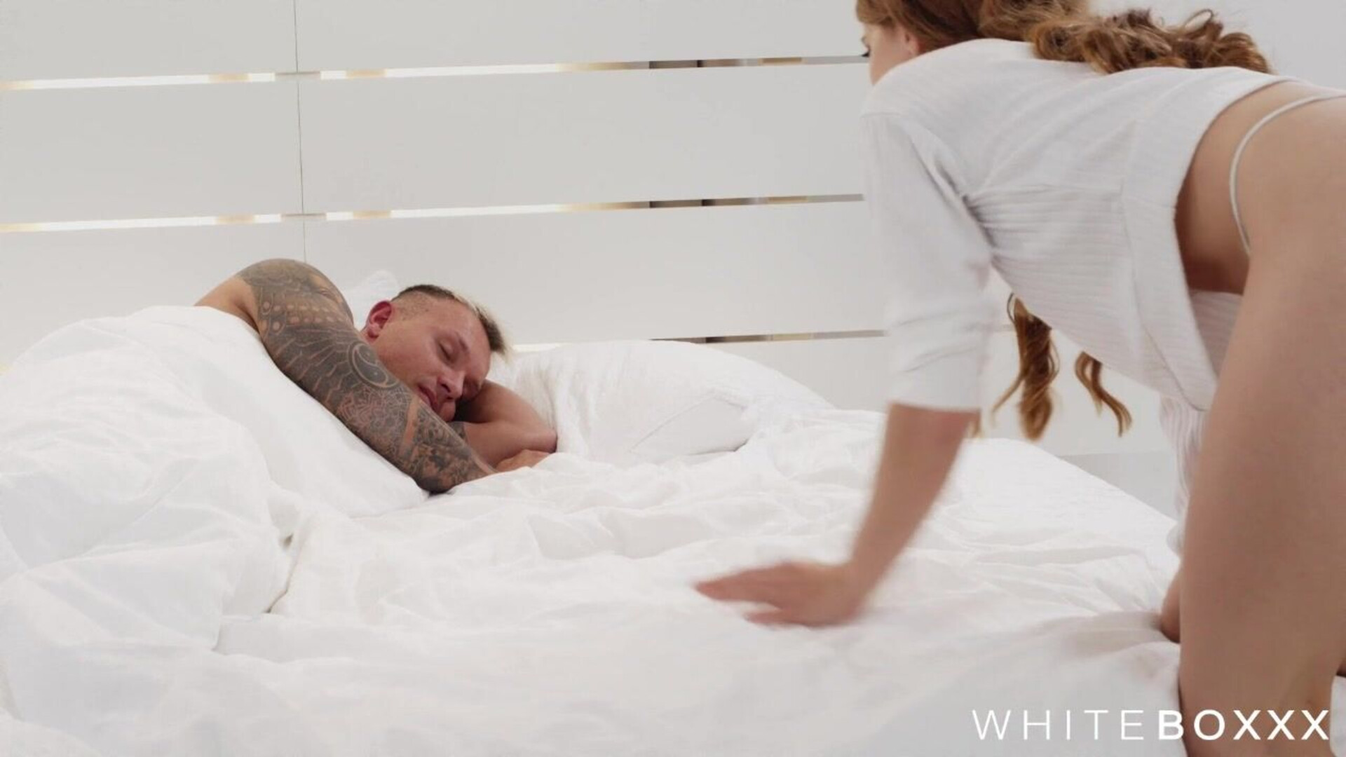 Emelie Crystal Work Me Out - milf - blowjob - big ass