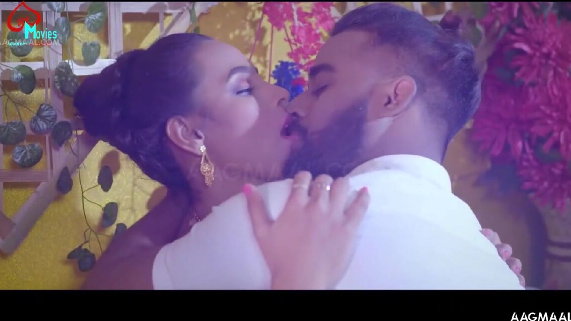 Escort Service Season 01 Episode 01 Uncut (2022) LoveMovies Hindi Hot Web Series - prajaktajahagirdar - neelam - sapnasappu - bhargavidebi - bhargavidevi - tinanandy - tinadutta - sucharitabhattachary