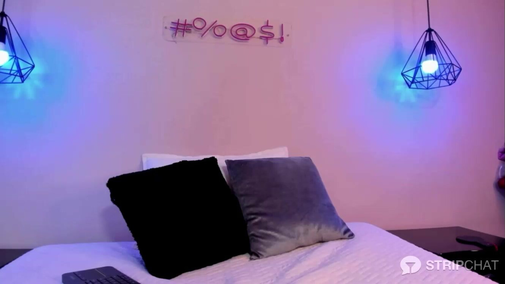 EstefaniaVelez 6 9 2025 - cam - camgirl - webcam - latina - colombia - colombiana - ass - big ass - babe - teen