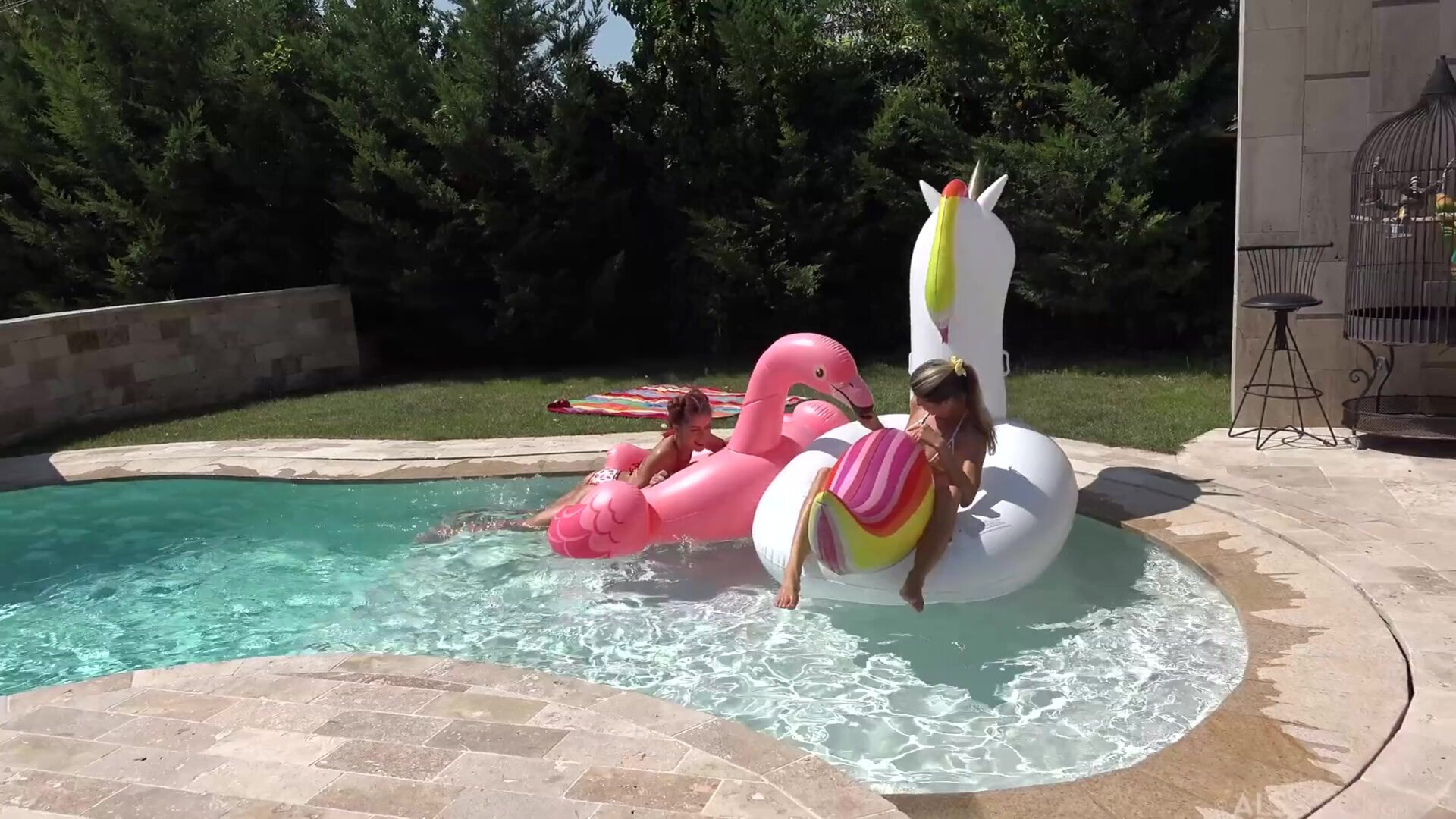 Gina Gerson & Vanna Bardot Lovecraft - lesbian - small tits