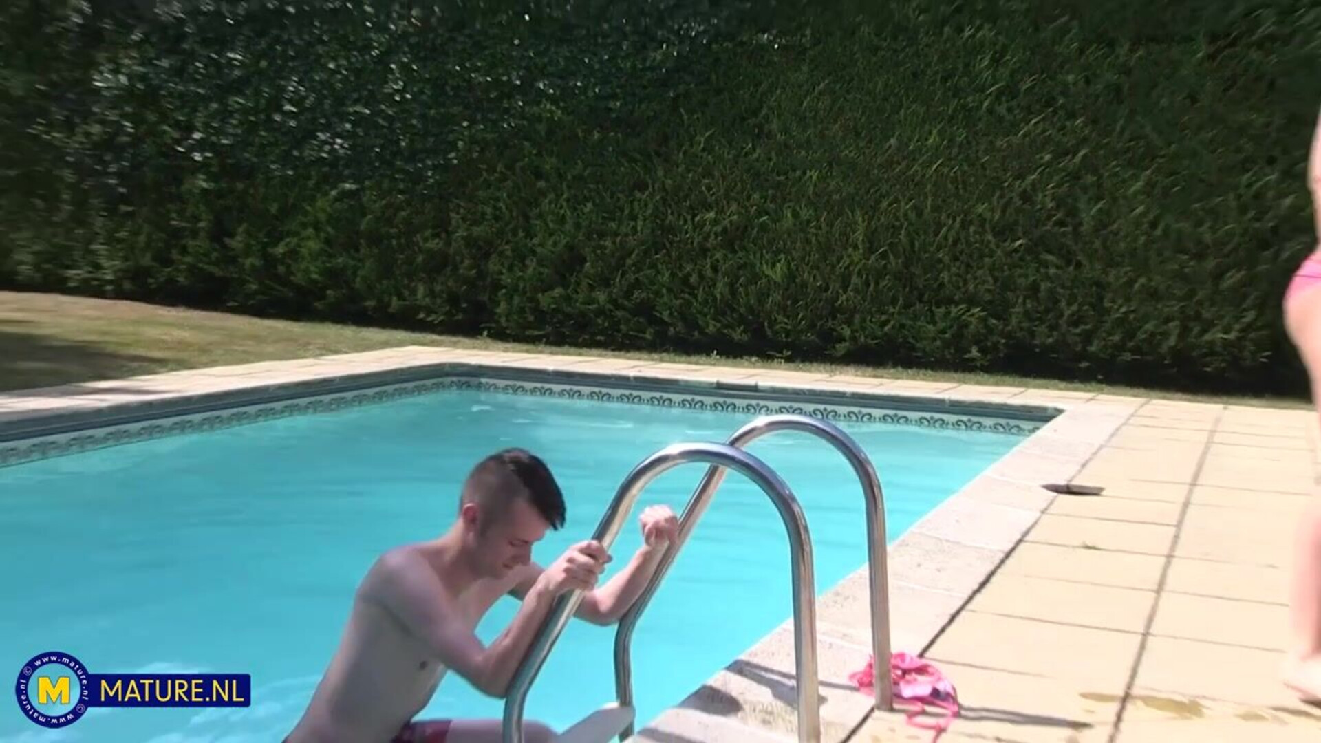 Karlie Simon Hot British Lady Karlie Simon gets fucked by the poolboy - milf - mature - big ass - blowjob