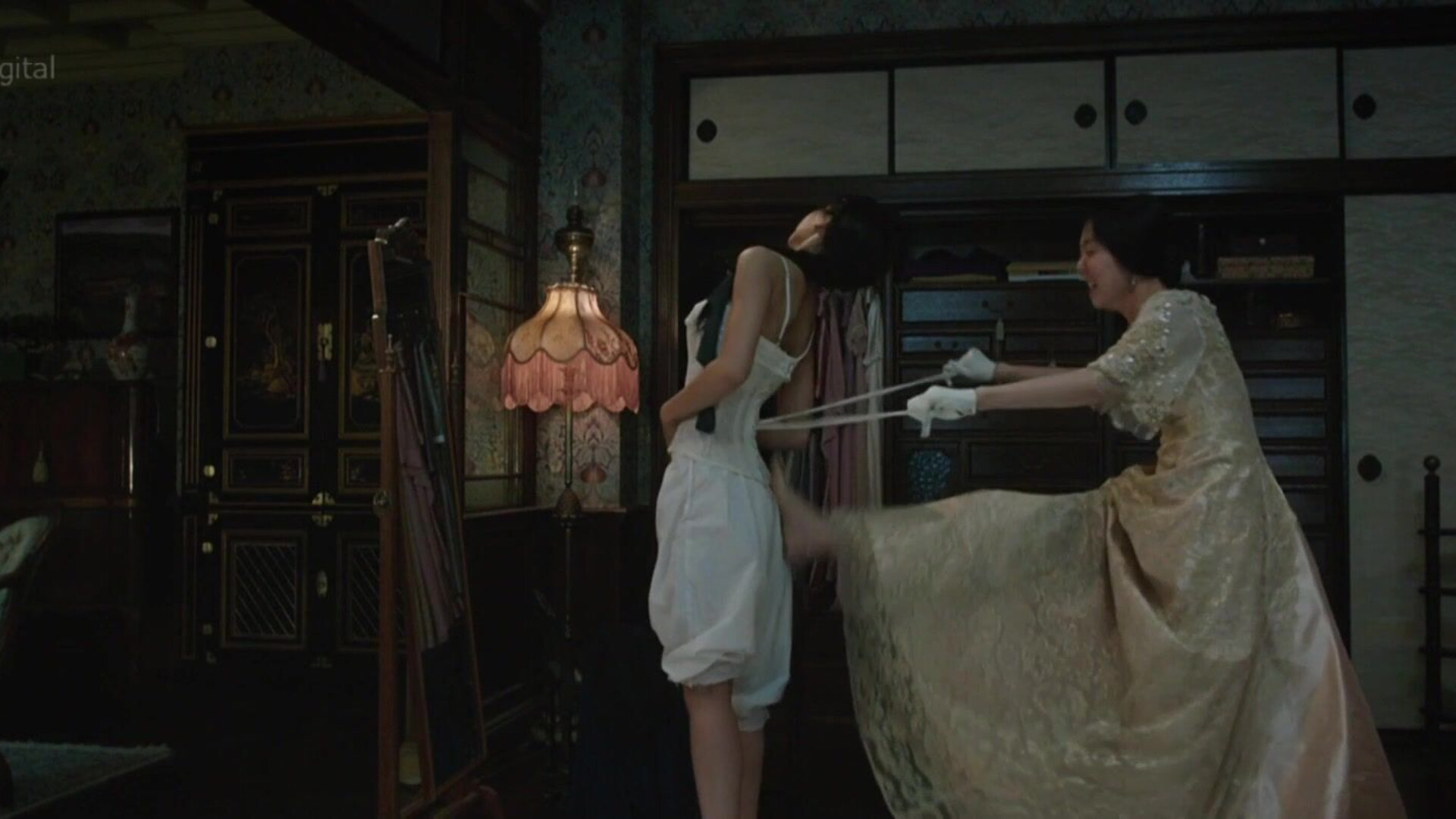 Kim Min Hee & Kim Tae Ri The Handmaiden (KR 2016) - lesbian - asian - small tits