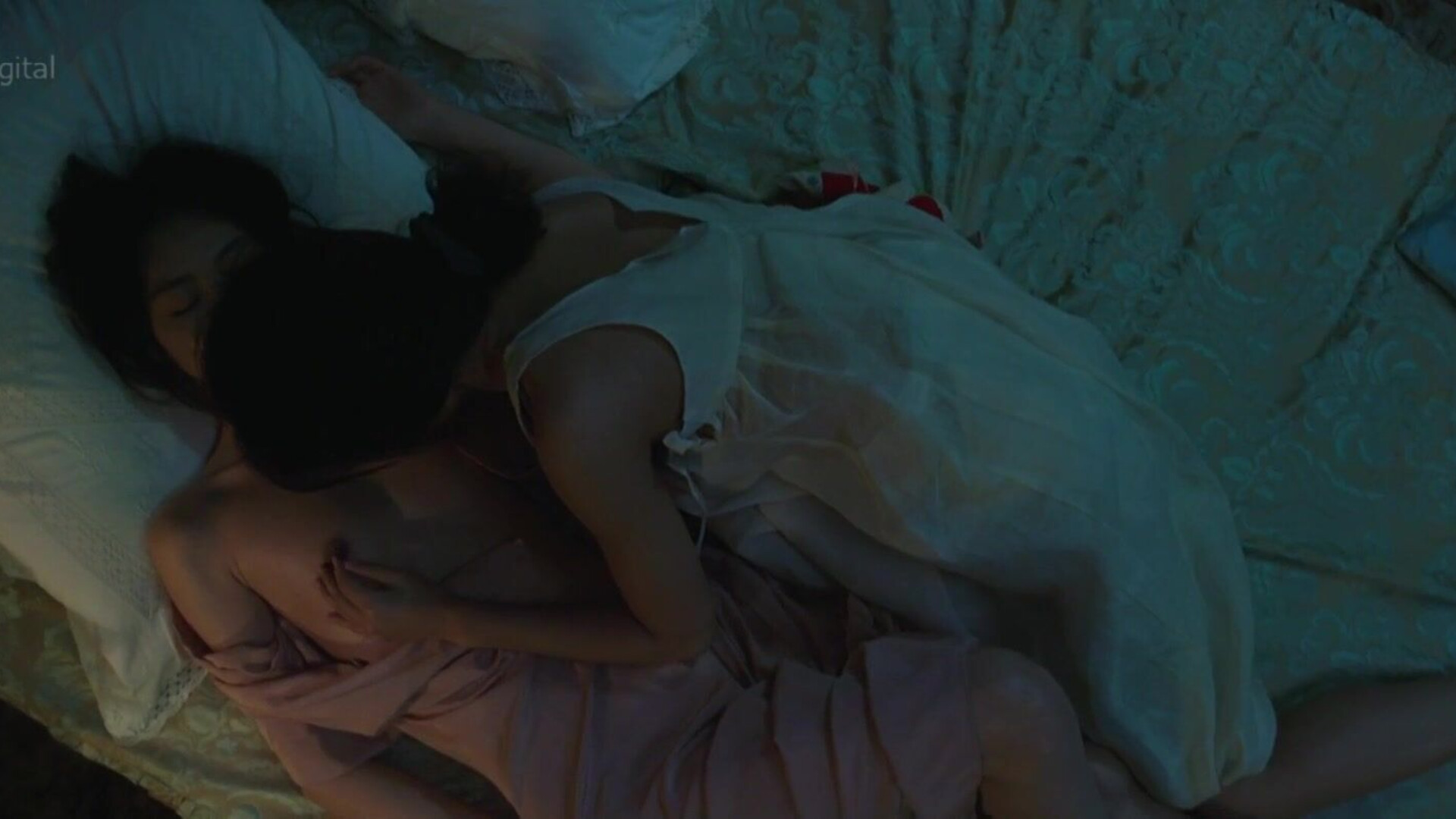Kim Min Hee & Kim Tae Ri The Handmaiden (KR 2016) - lesbian - asian - small tits